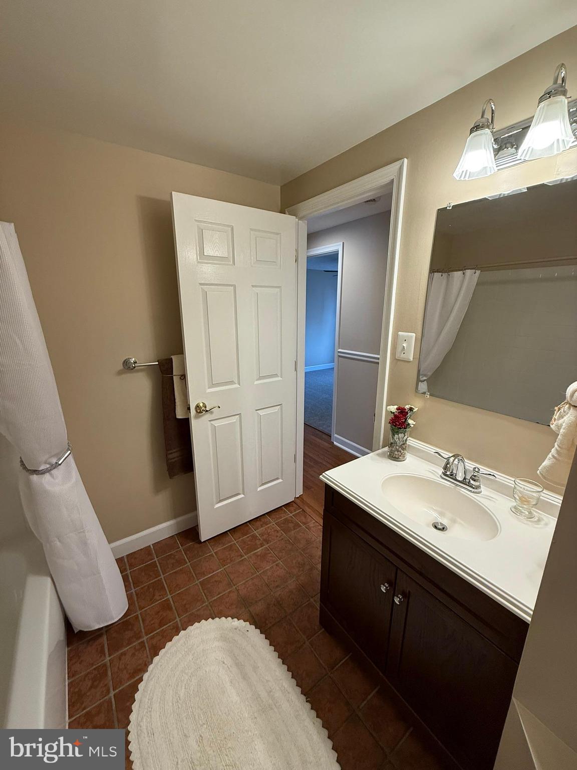 HICKORY RIDGE - Residential Lease