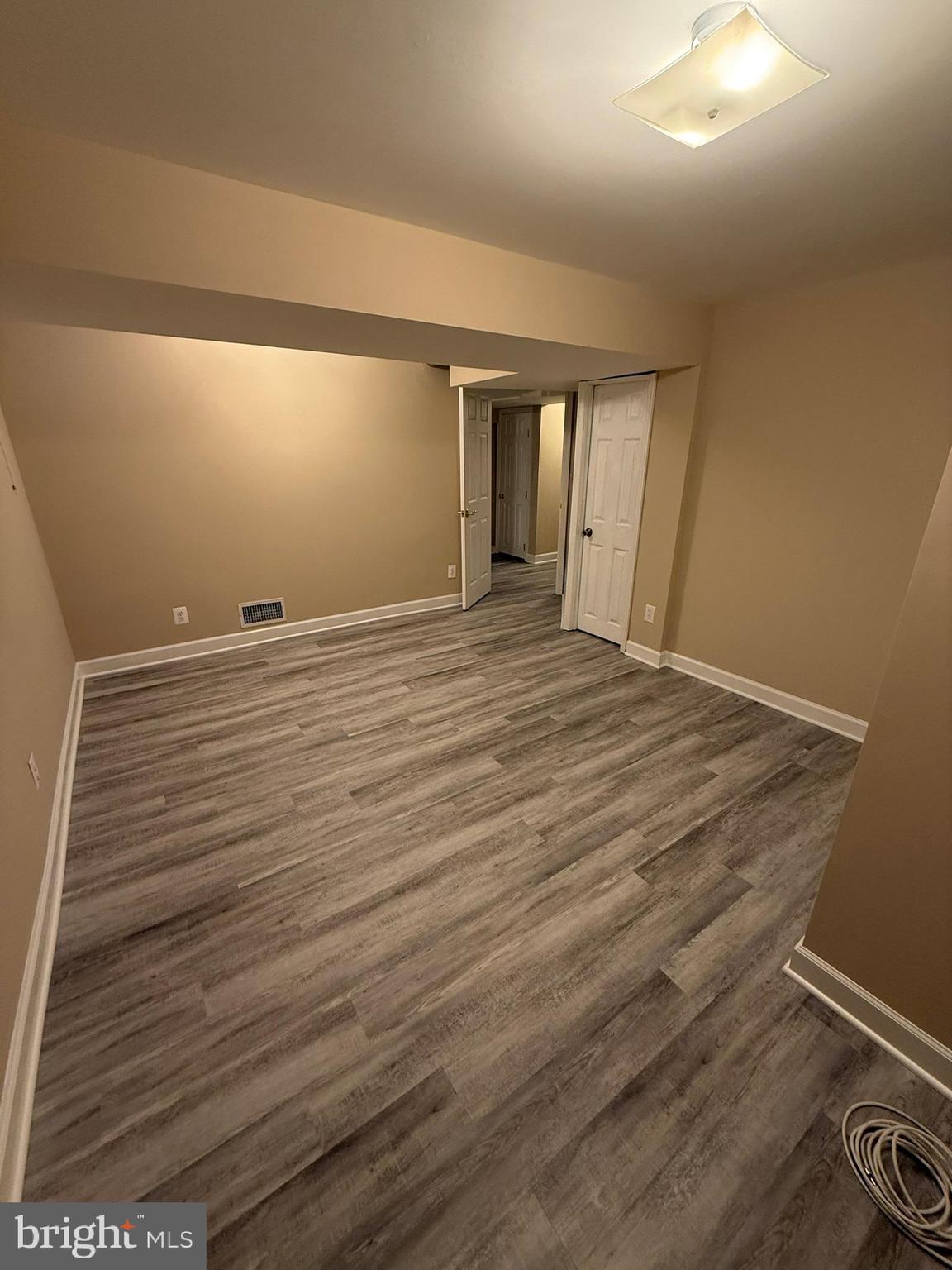 HICKORY RIDGE - Residential Lease