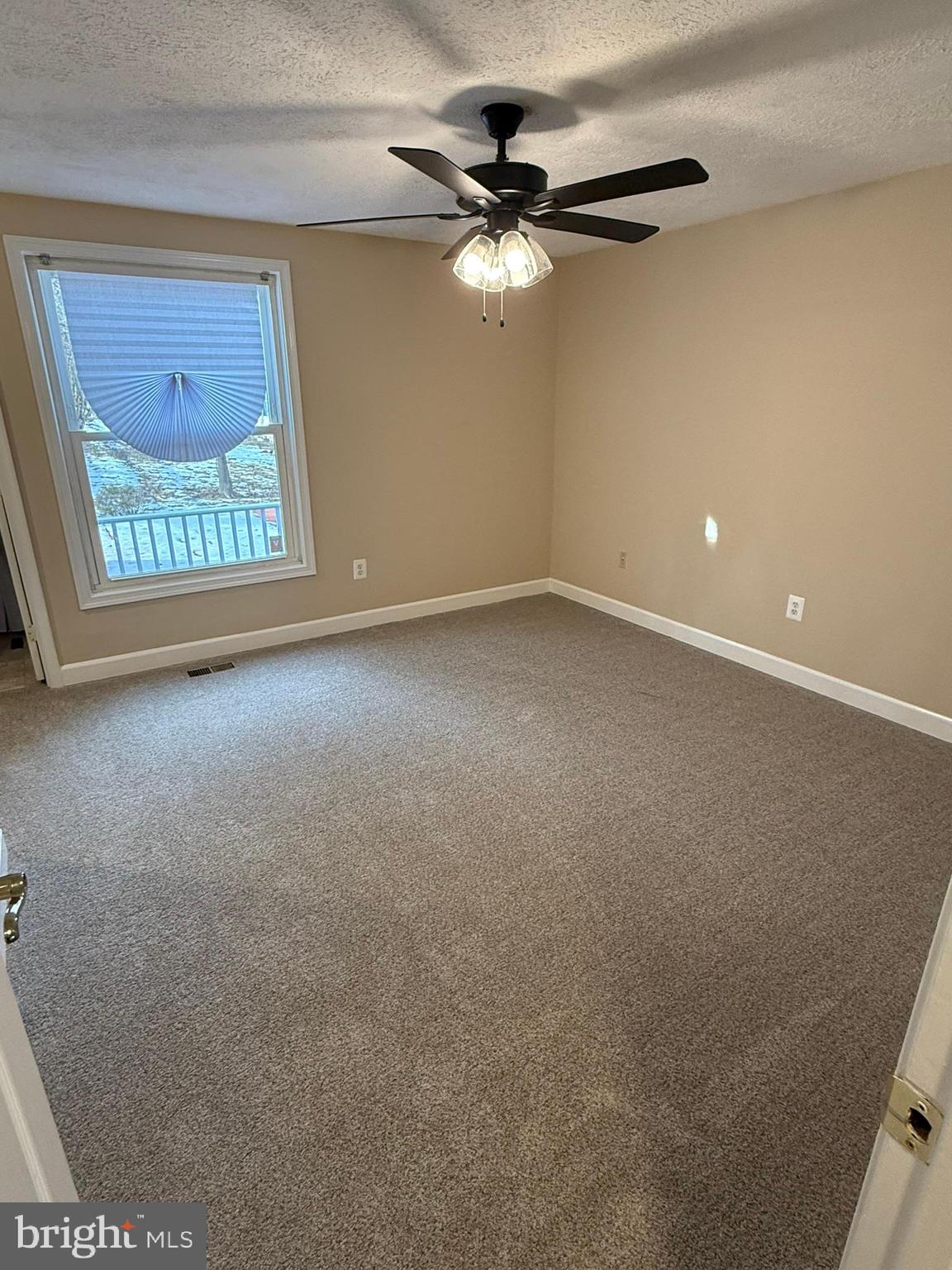 HICKORY RIDGE - Residential Lease