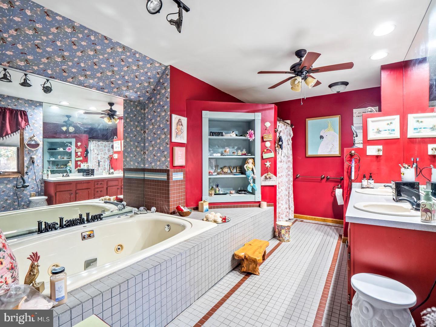 CHELTENHAM - Residential