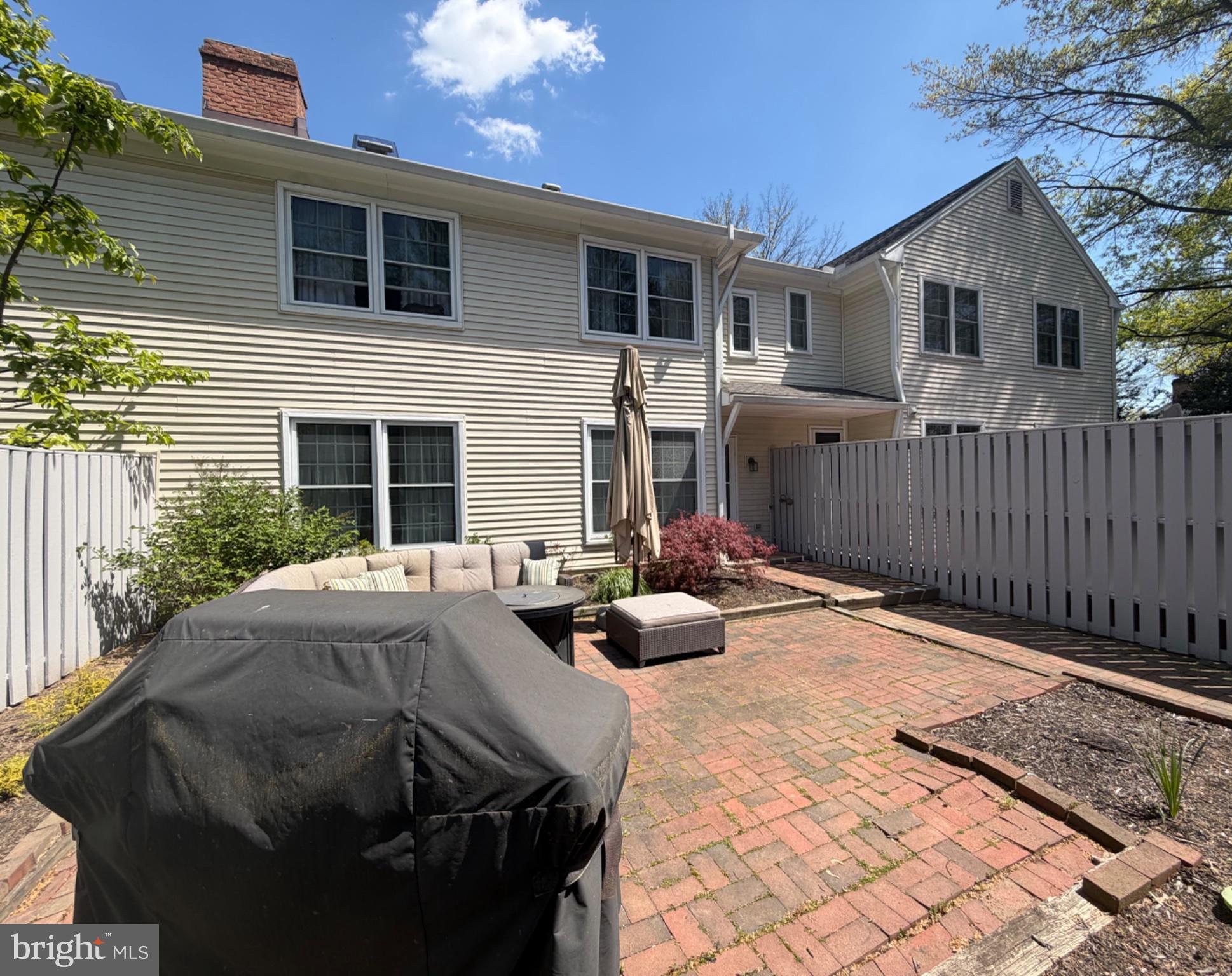 KINGS ARMS - Residential