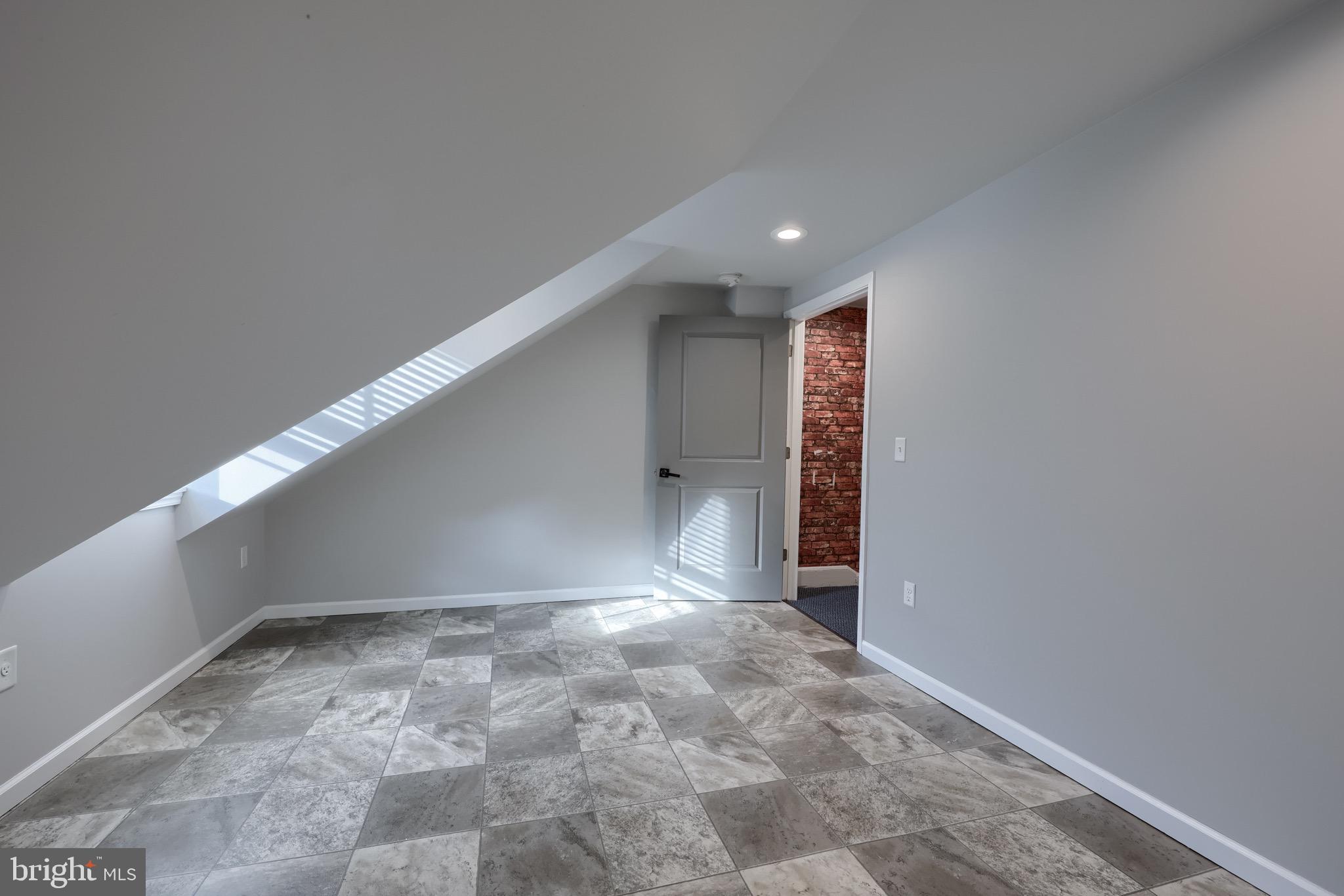 LANCASTER CITY ANNEX - Residential