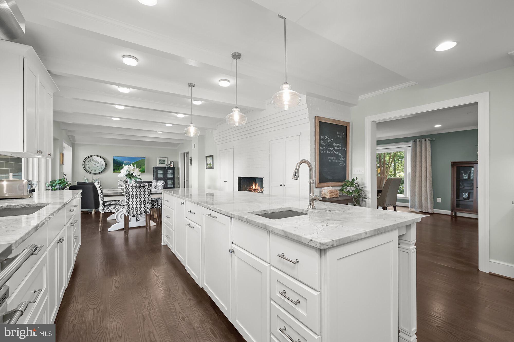 BRADLEY HILLS GROVE - Residential