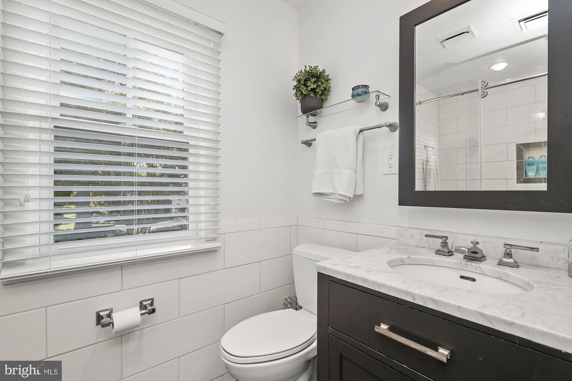 BRADLEY HILLS GROVE - Residential