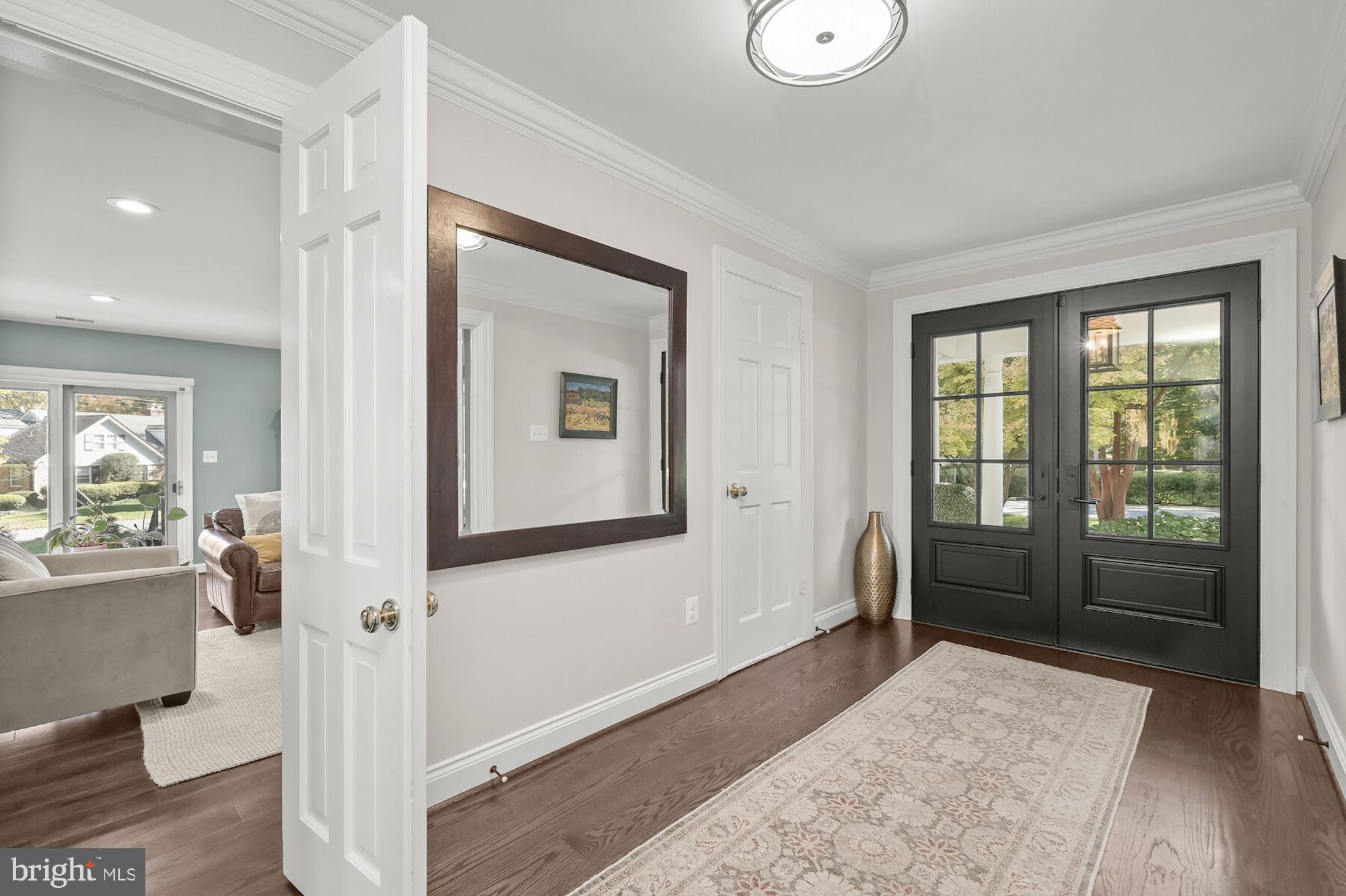 BRADLEY HILLS GROVE - Residential