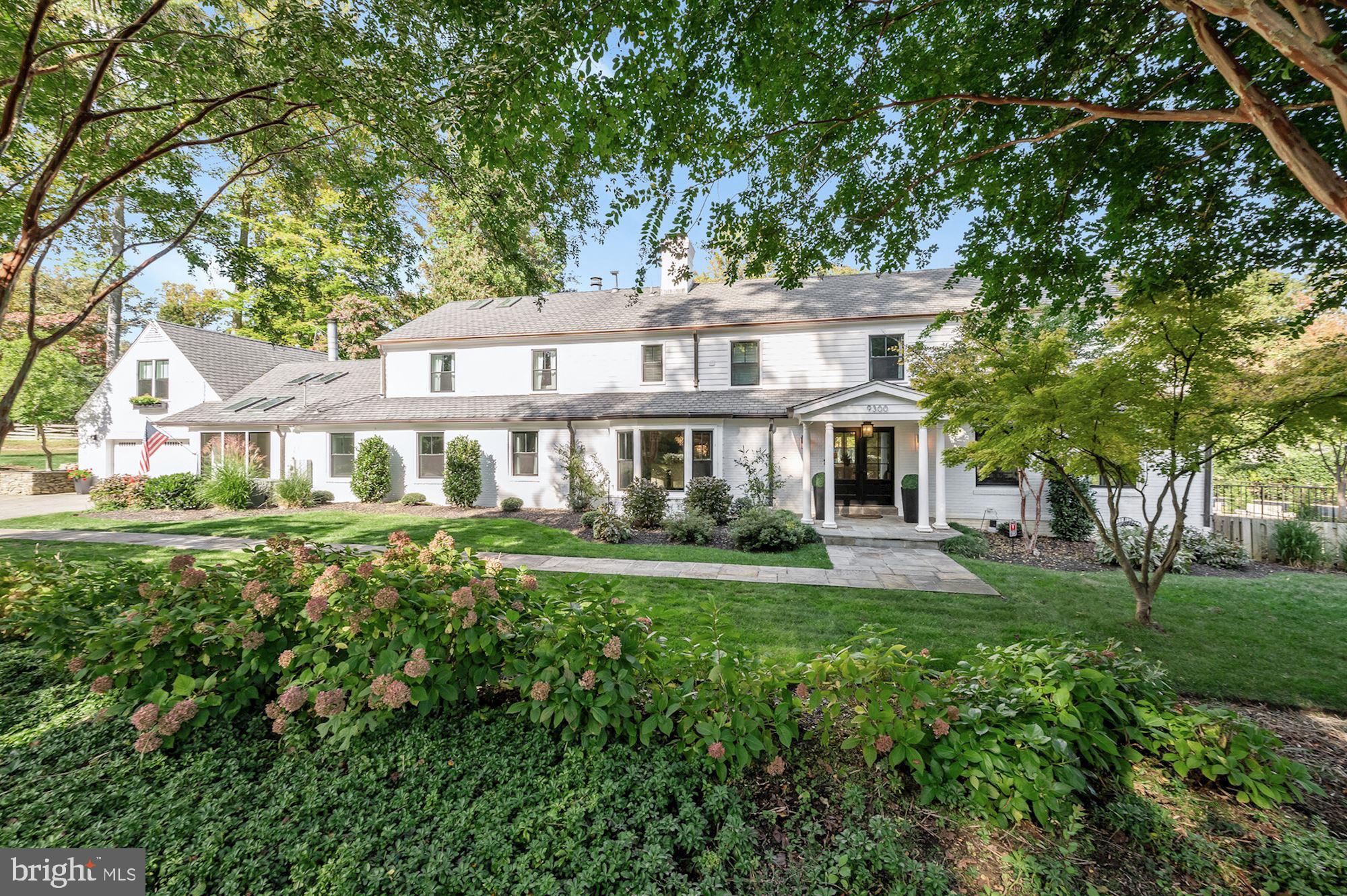 BRADLEY HILLS GROVE - Residential