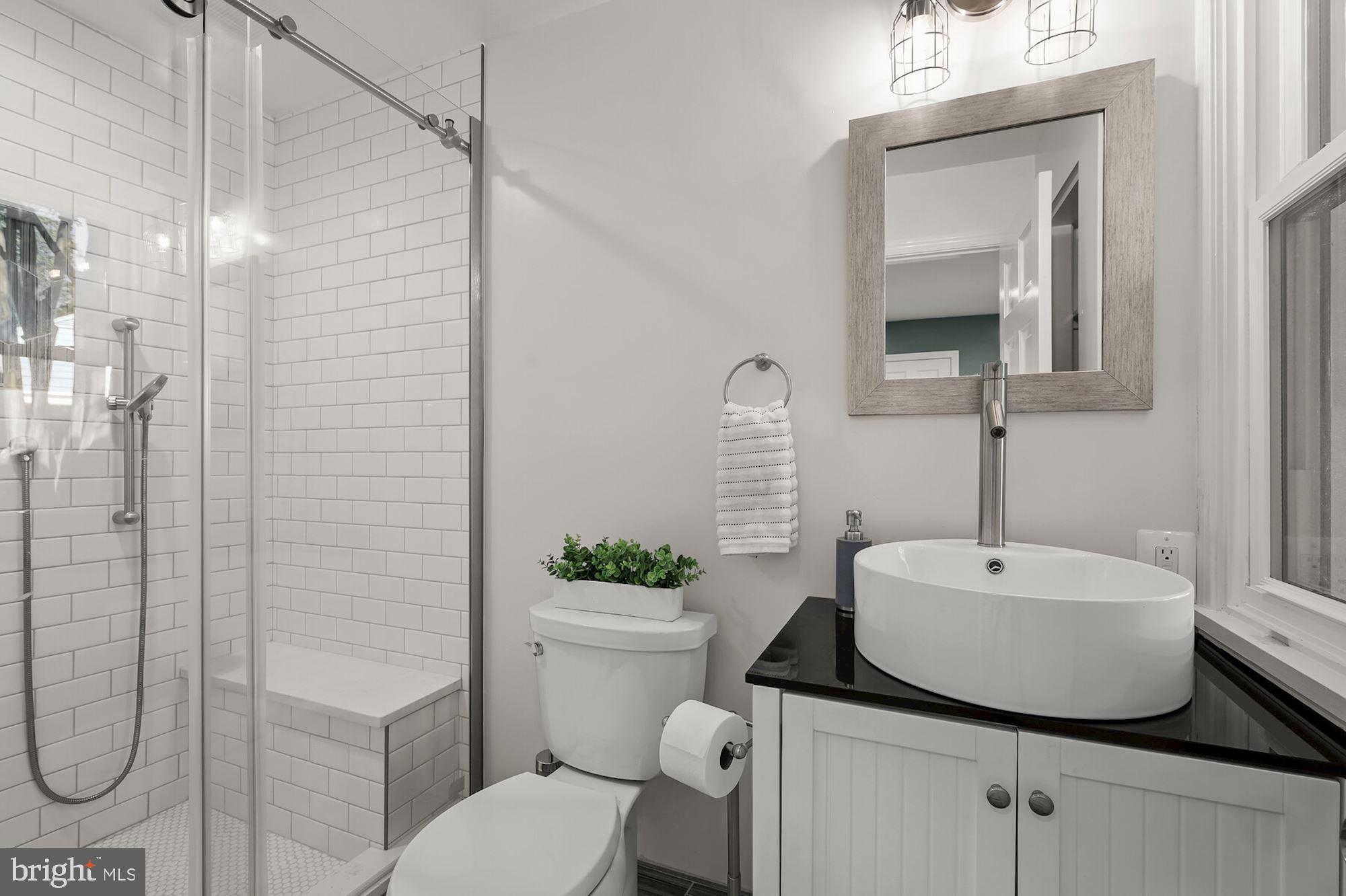 BRADLEY HILLS GROVE - Residential