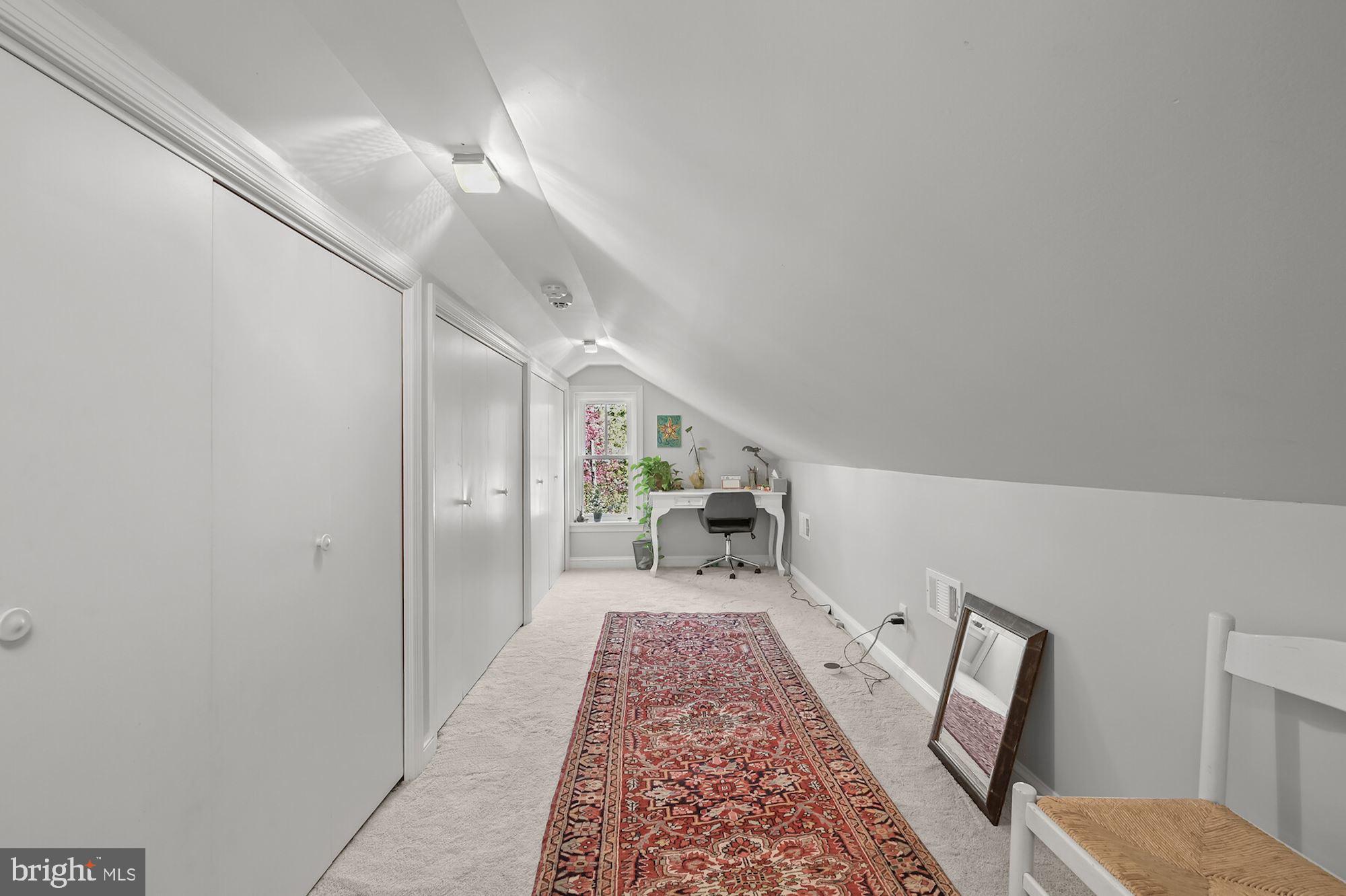 BRADLEY HILLS GROVE - Residential