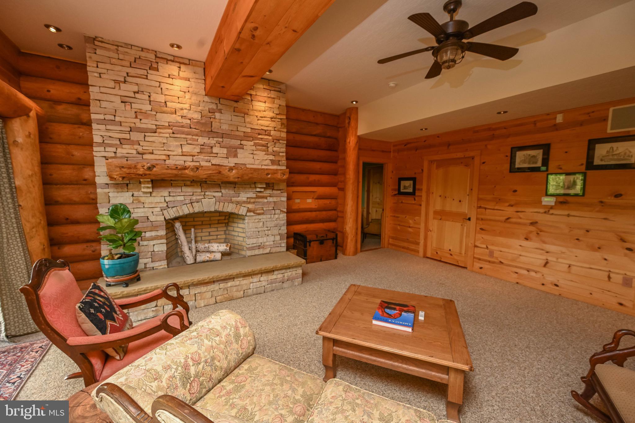 SOUTHRIDGE - Residential