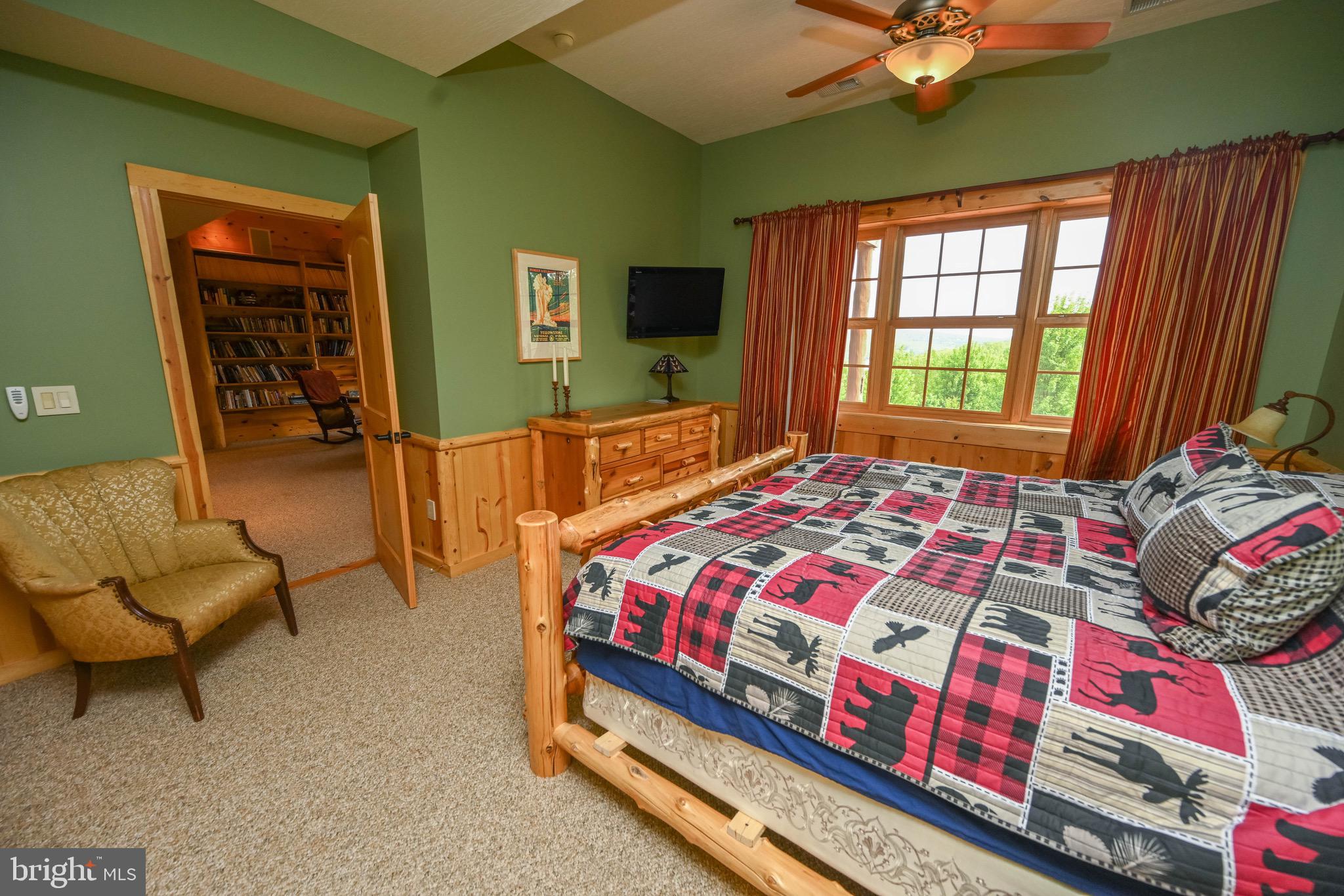 SOUTHRIDGE - Residential