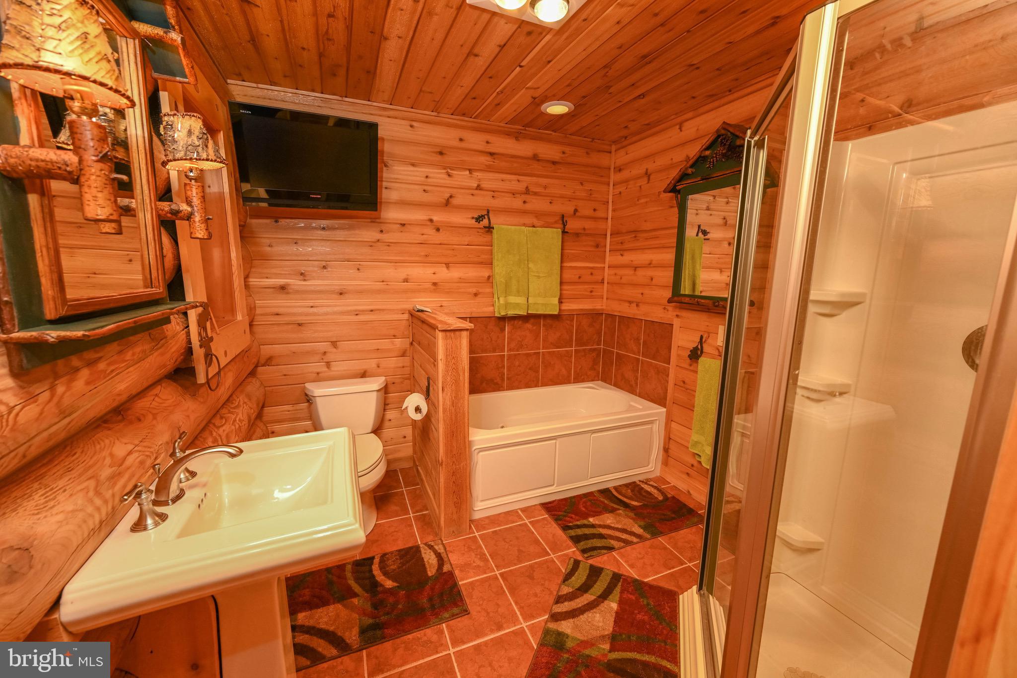 SOUTHRIDGE - Residential