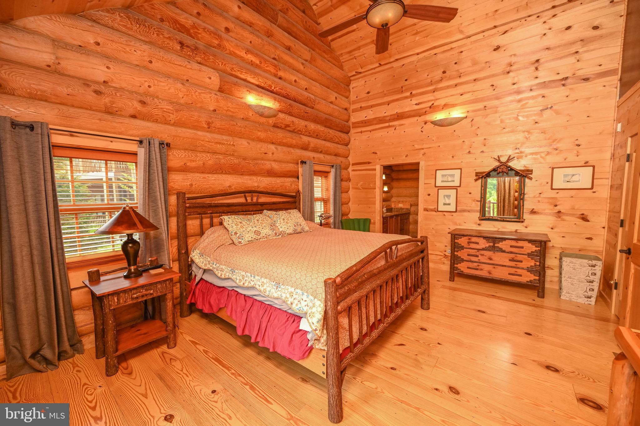 SOUTHRIDGE - Residential