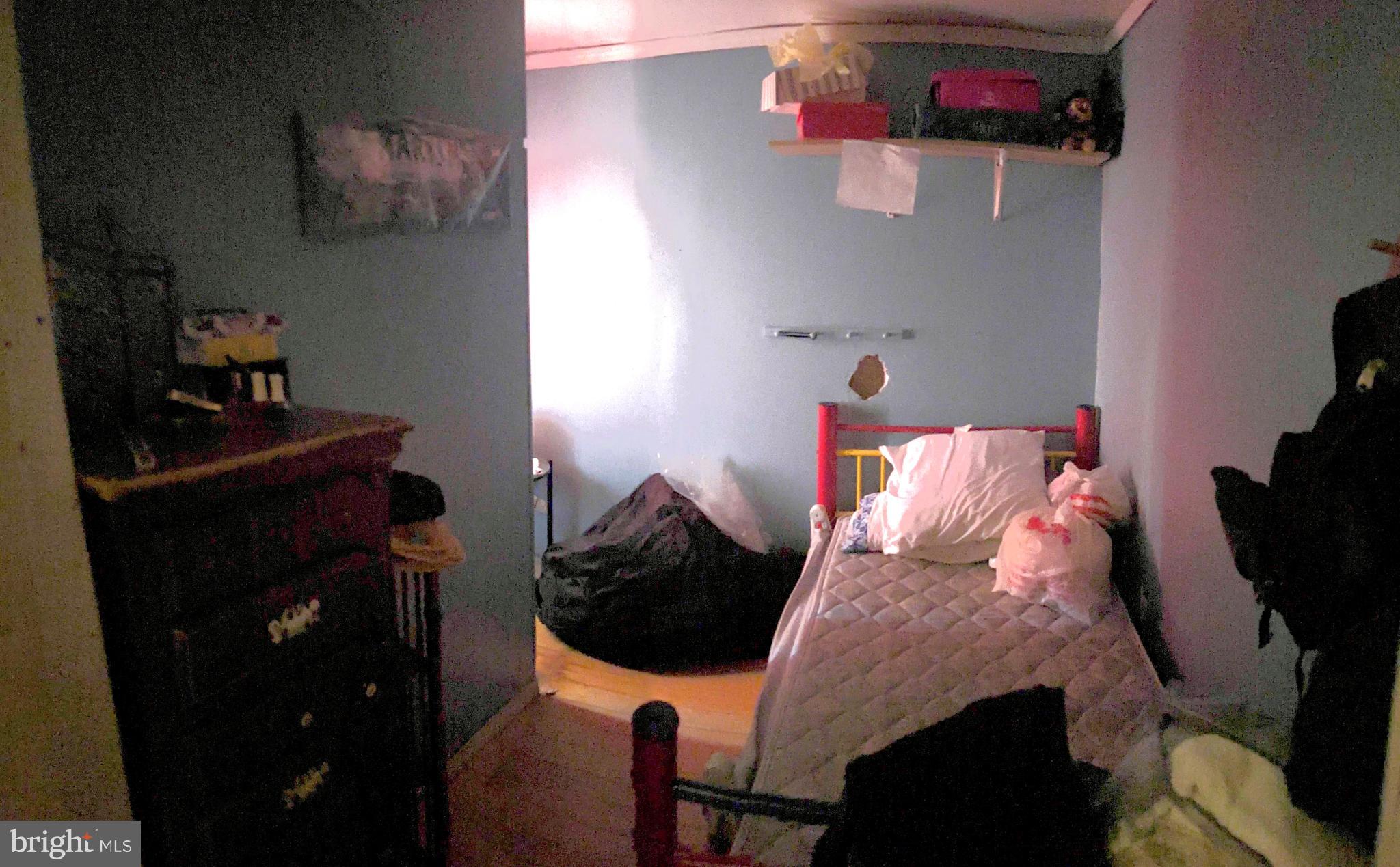 1347 MULBERRY STREET