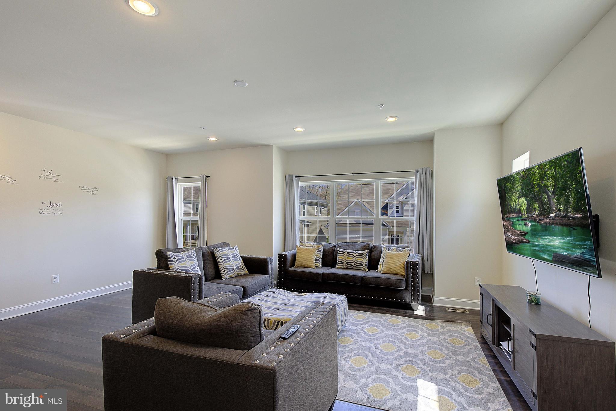 STONEHAVEN - Residential