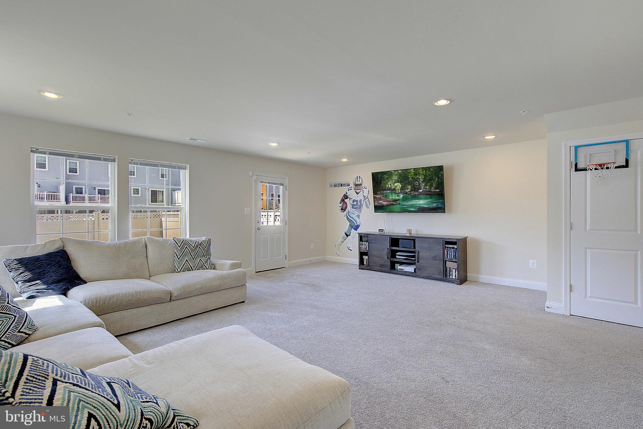 STONEHAVEN - Residential