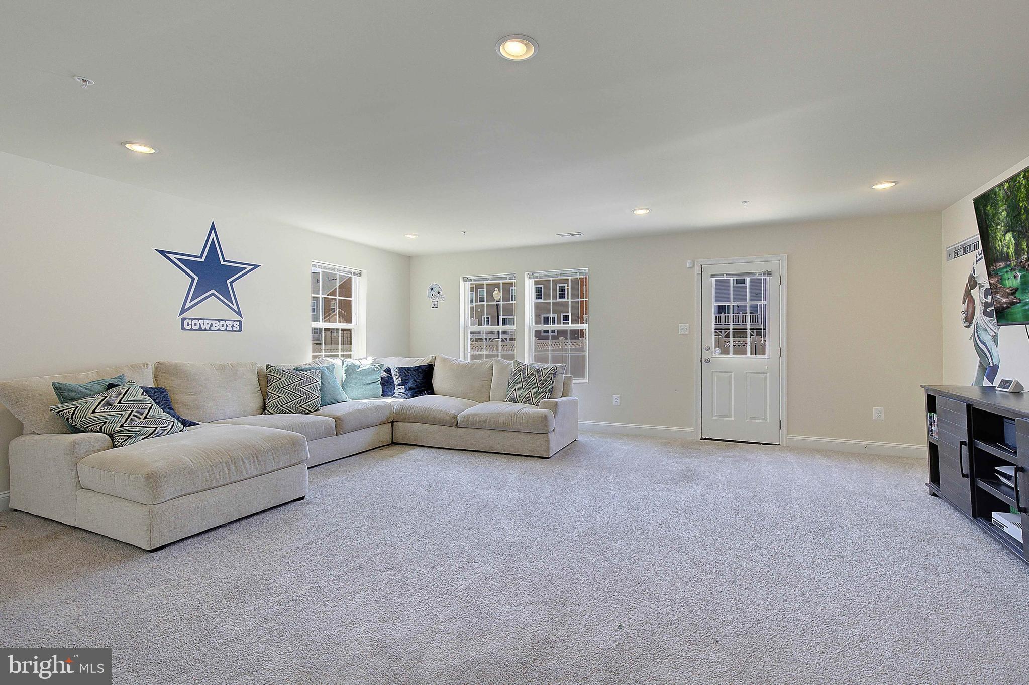 STONEHAVEN - Residential