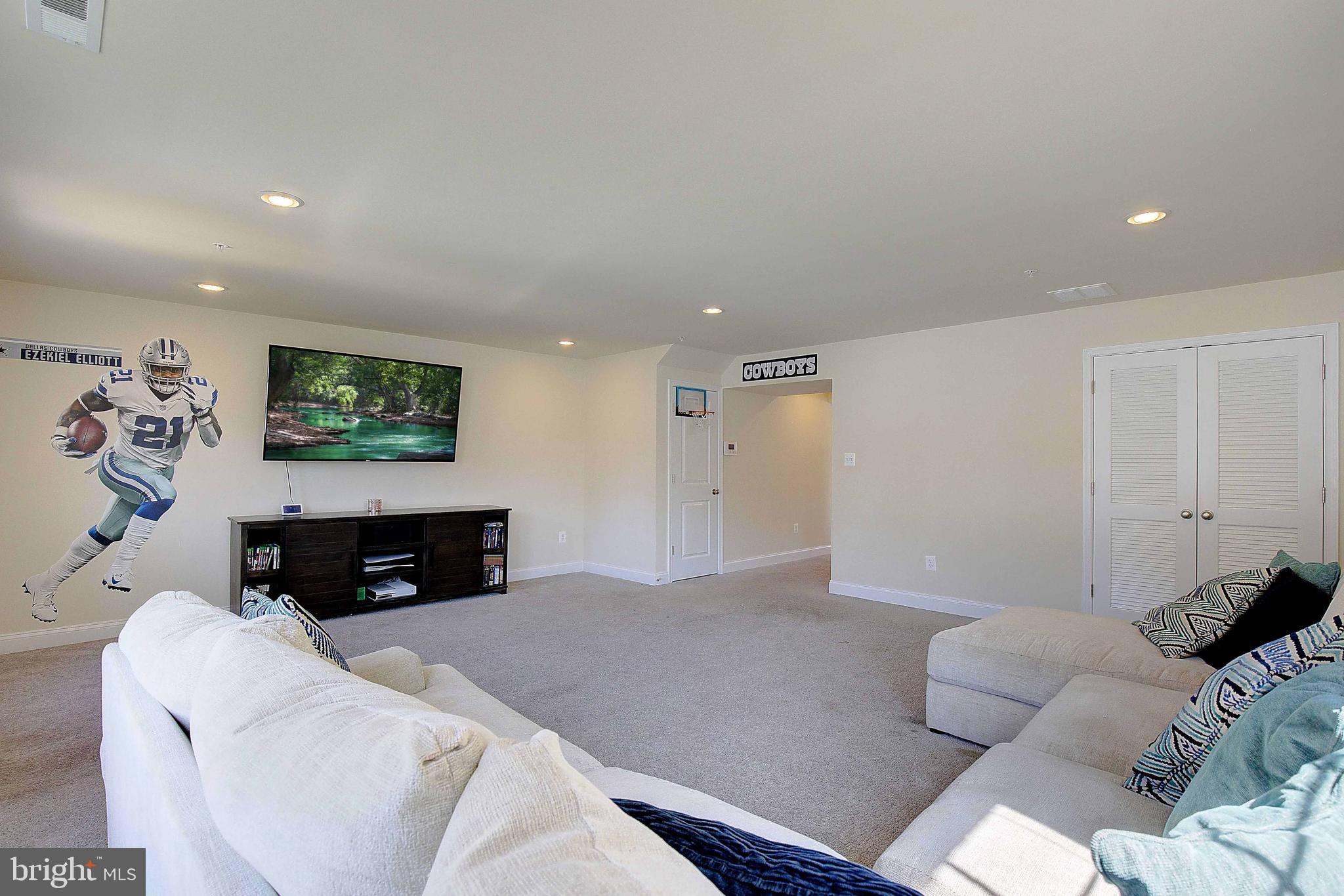 STONEHAVEN - Residential