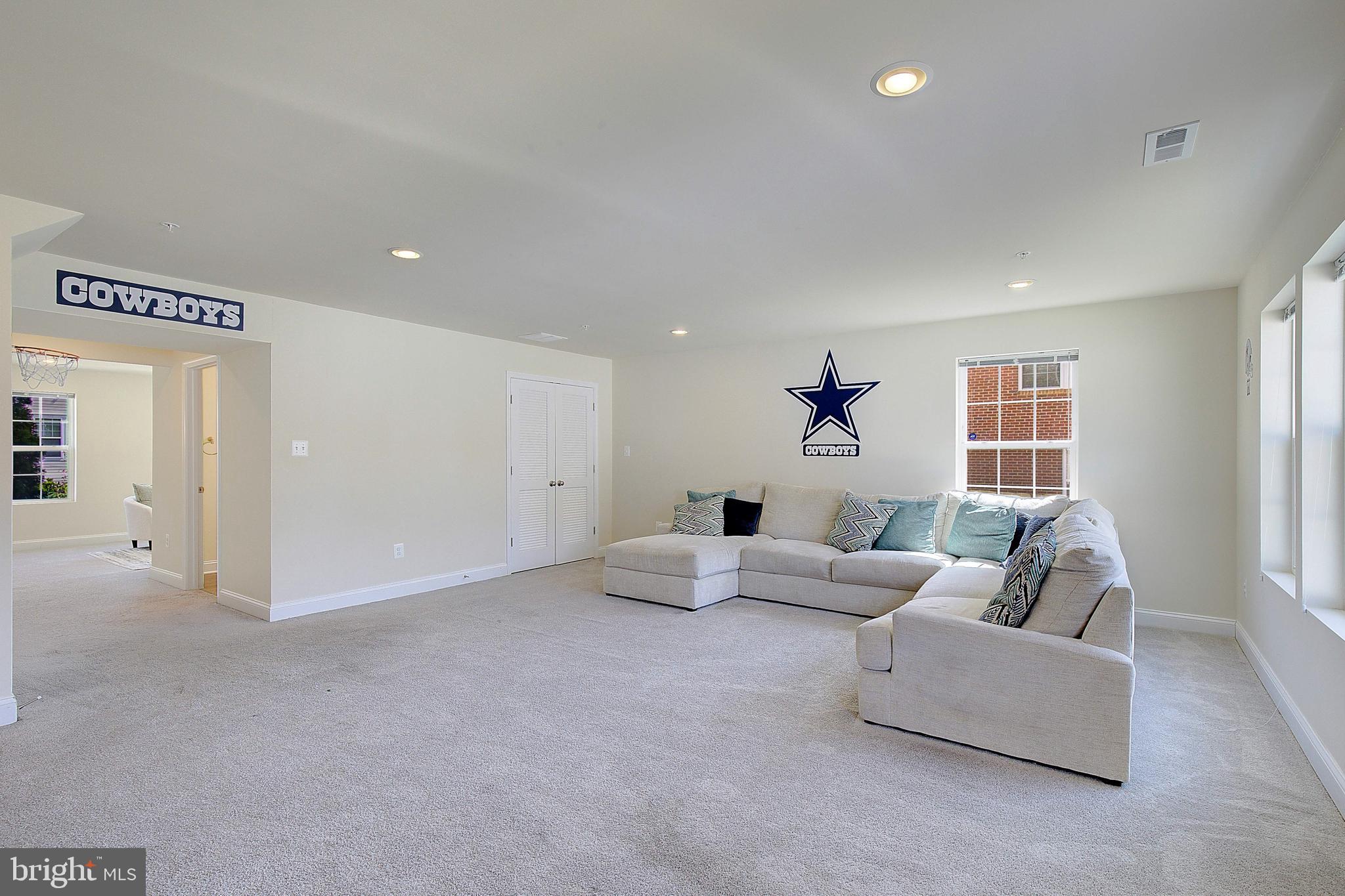 STONEHAVEN - Residential