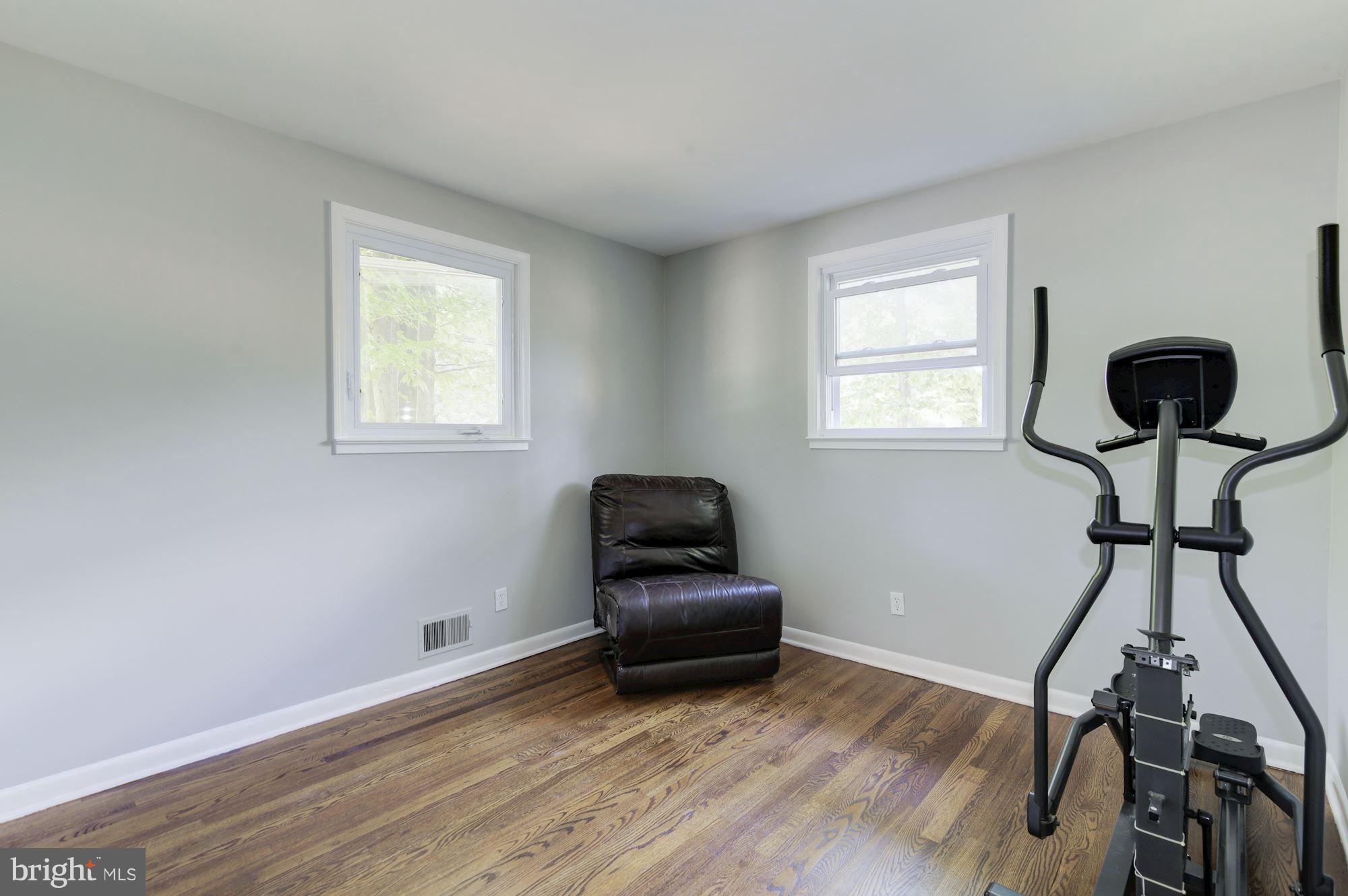 T D BURGESS ADDN - Residential Lease