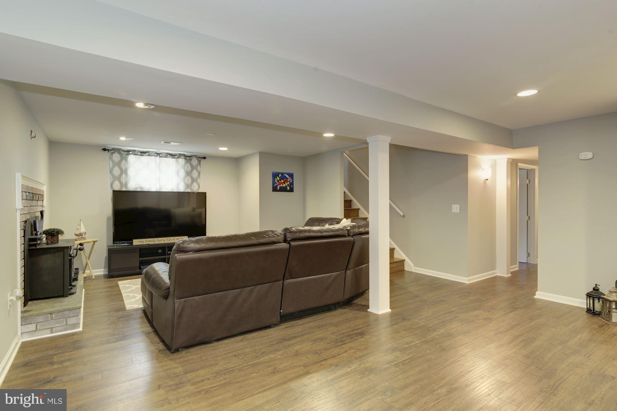 T D BURGESS ADDN - Residential Lease