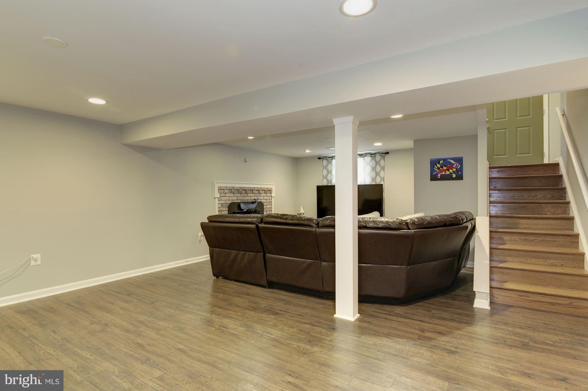 T D BURGESS ADDN - Residential Lease