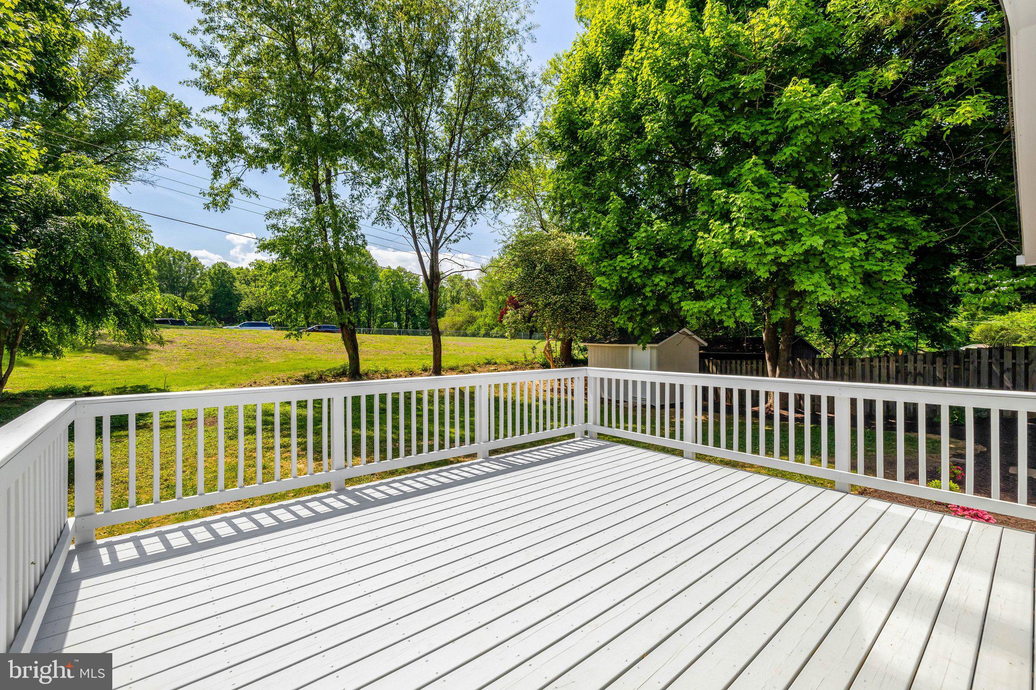 COUNTRY CLUB HILLS - Residential