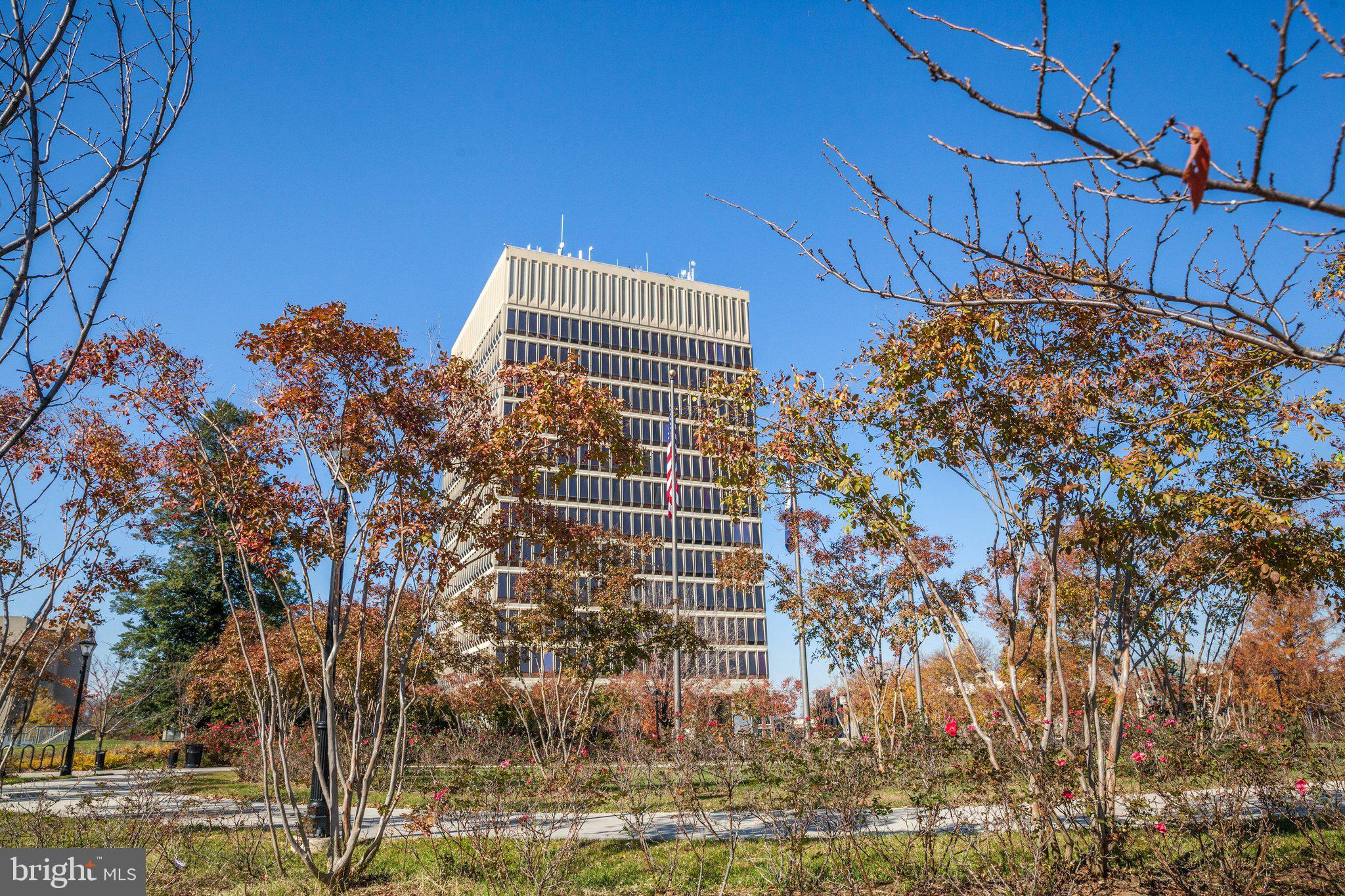 COUNTRY CLUB HILLS - Residential