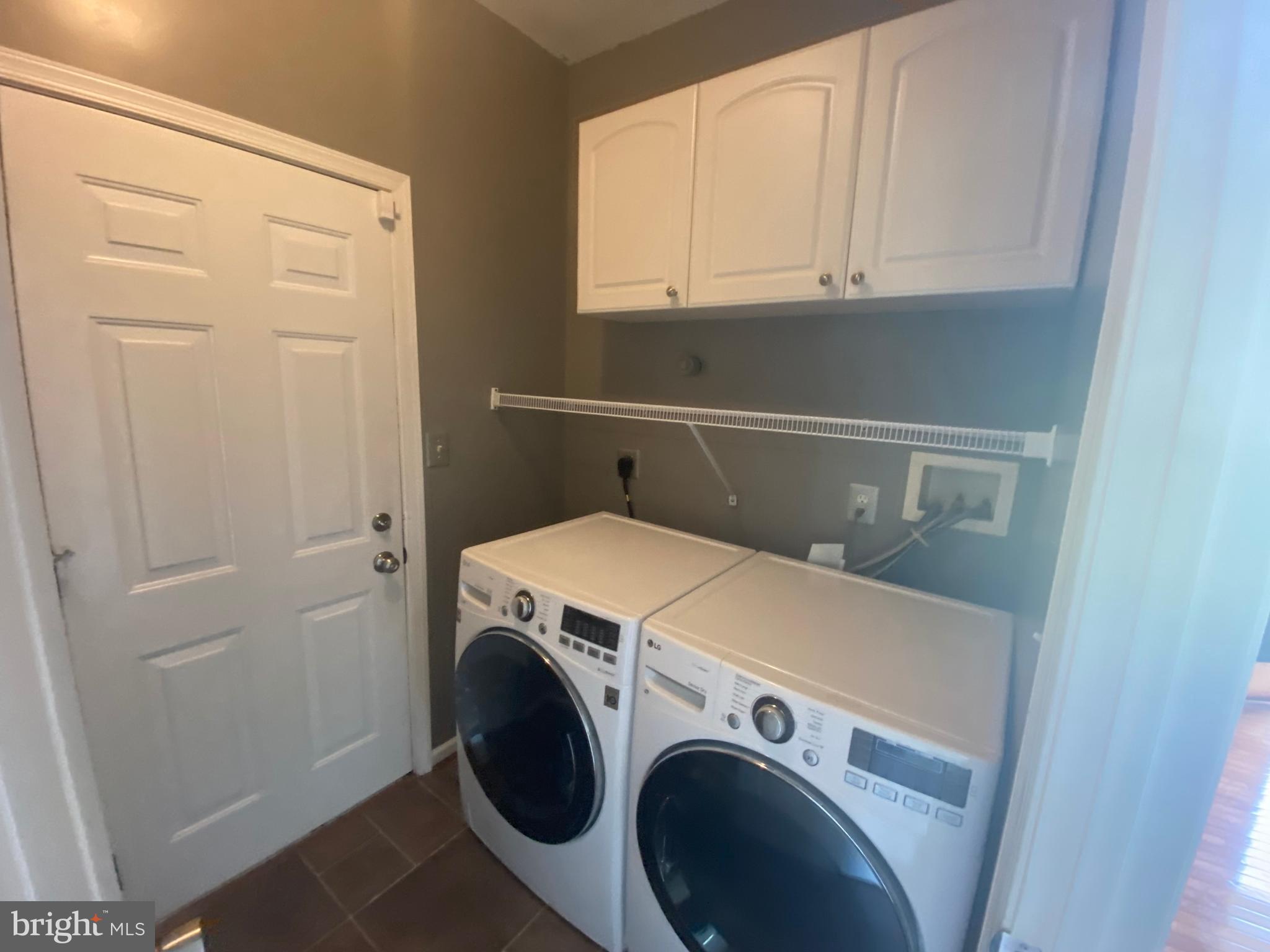 NORTH CROSSING - Residential