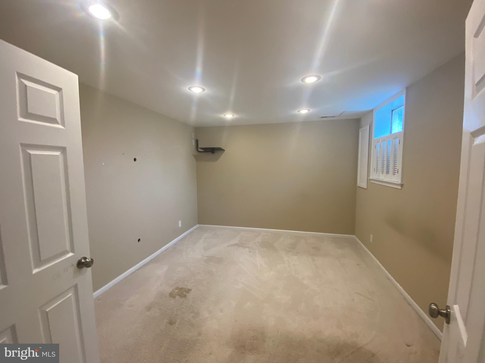 NORTH CROSSING - Residential