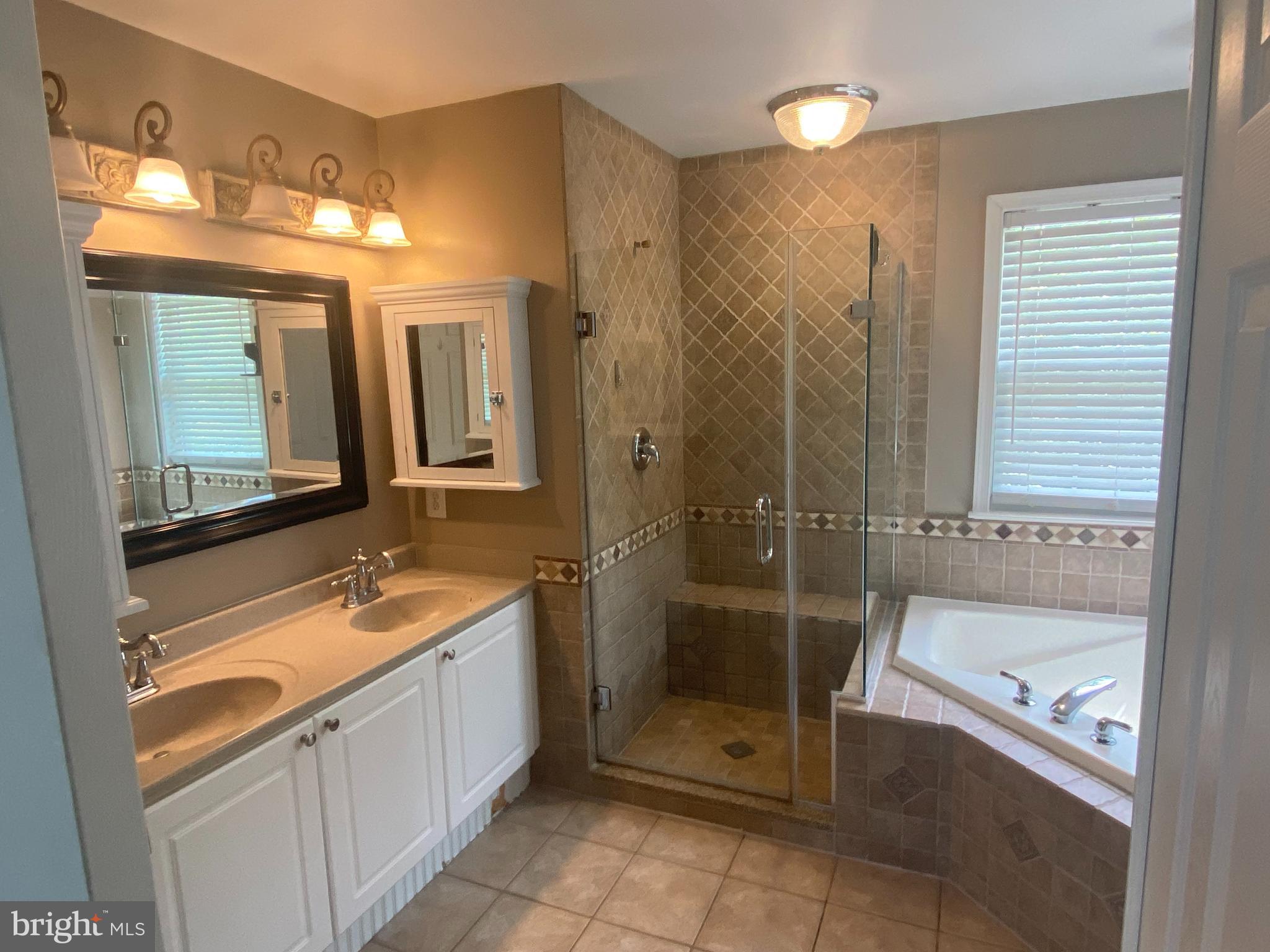 NORTH CROSSING - Residential