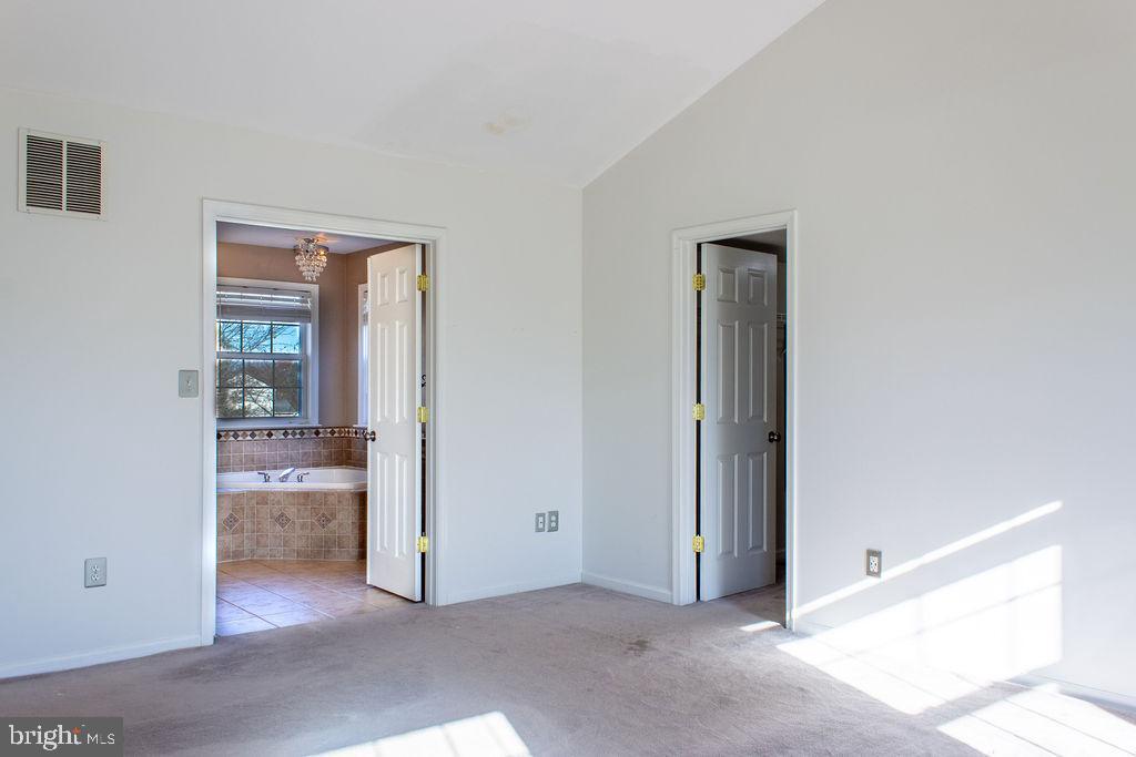 NORTH CROSSING - Residential