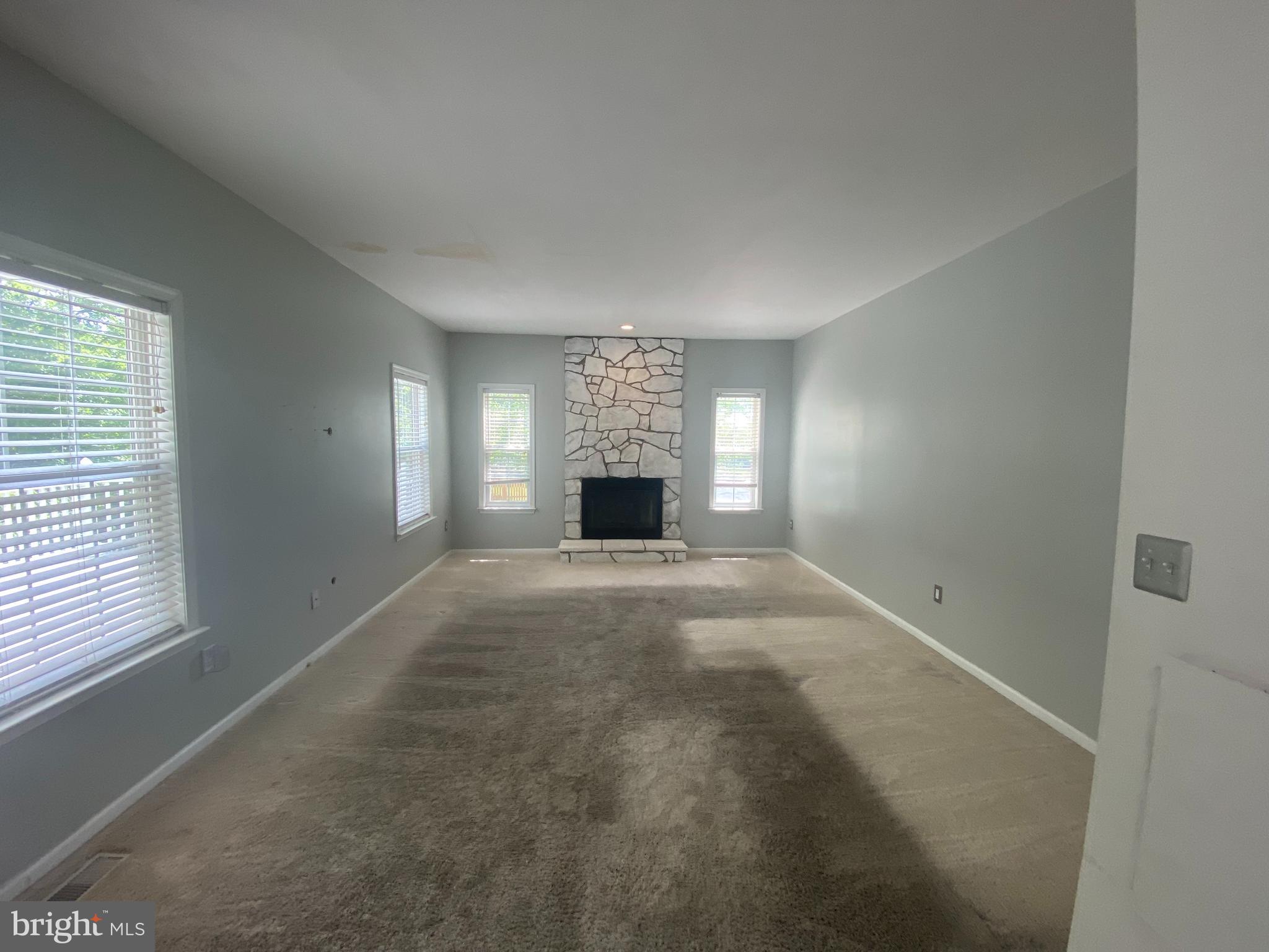 NORTH CROSSING - Residential