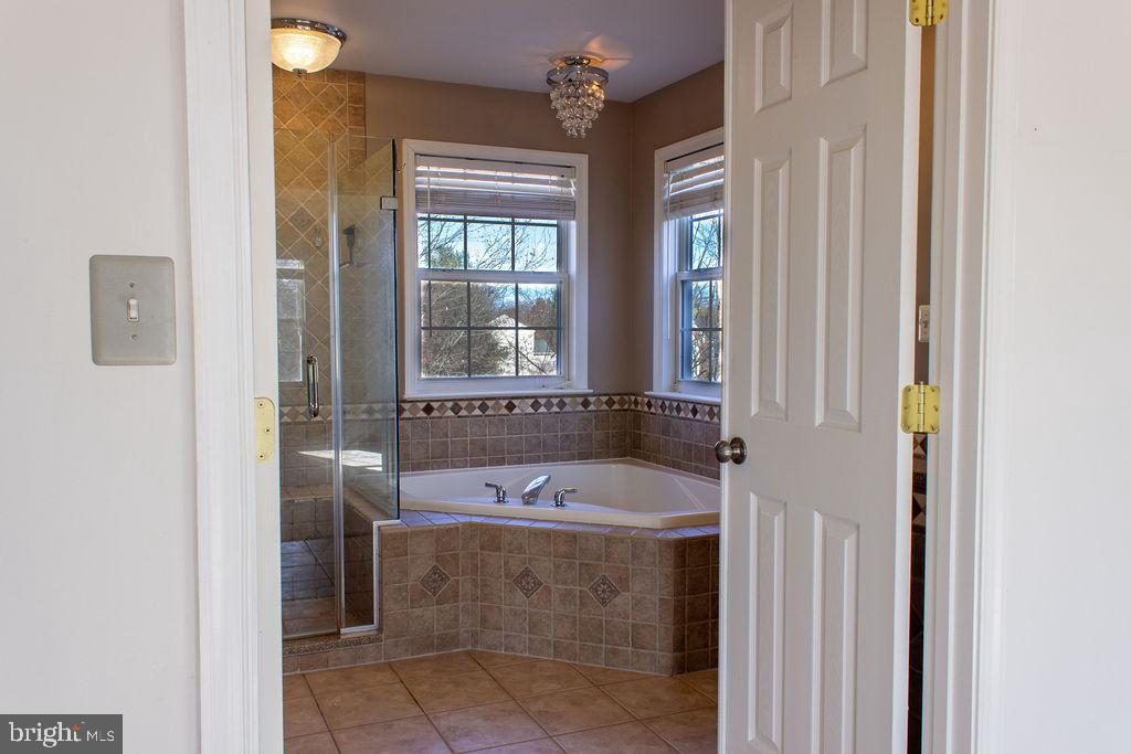 NORTH CROSSING - Residential