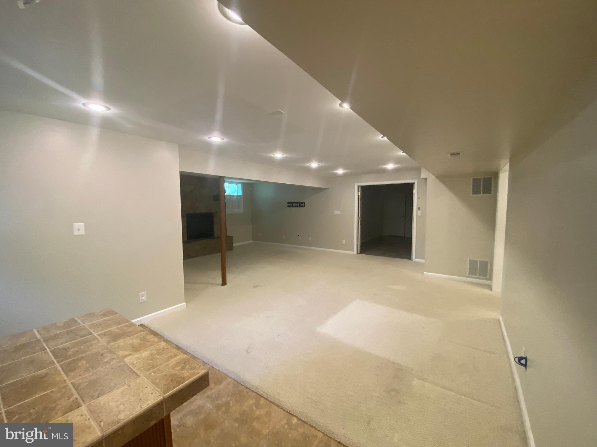 NORTH CROSSING - Residential