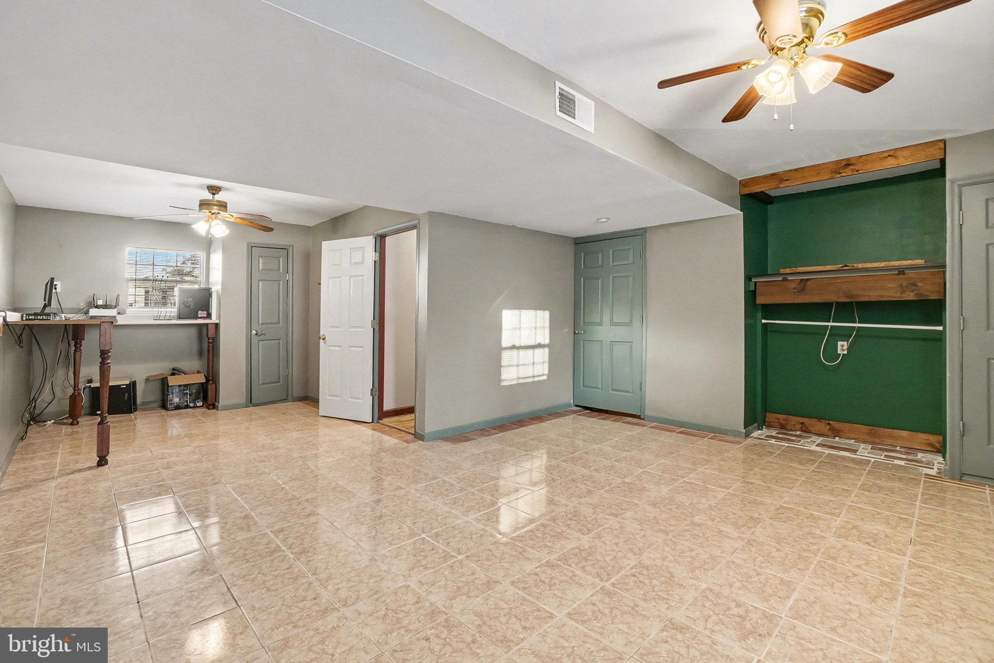 PHEASANT RIDGE - Residential