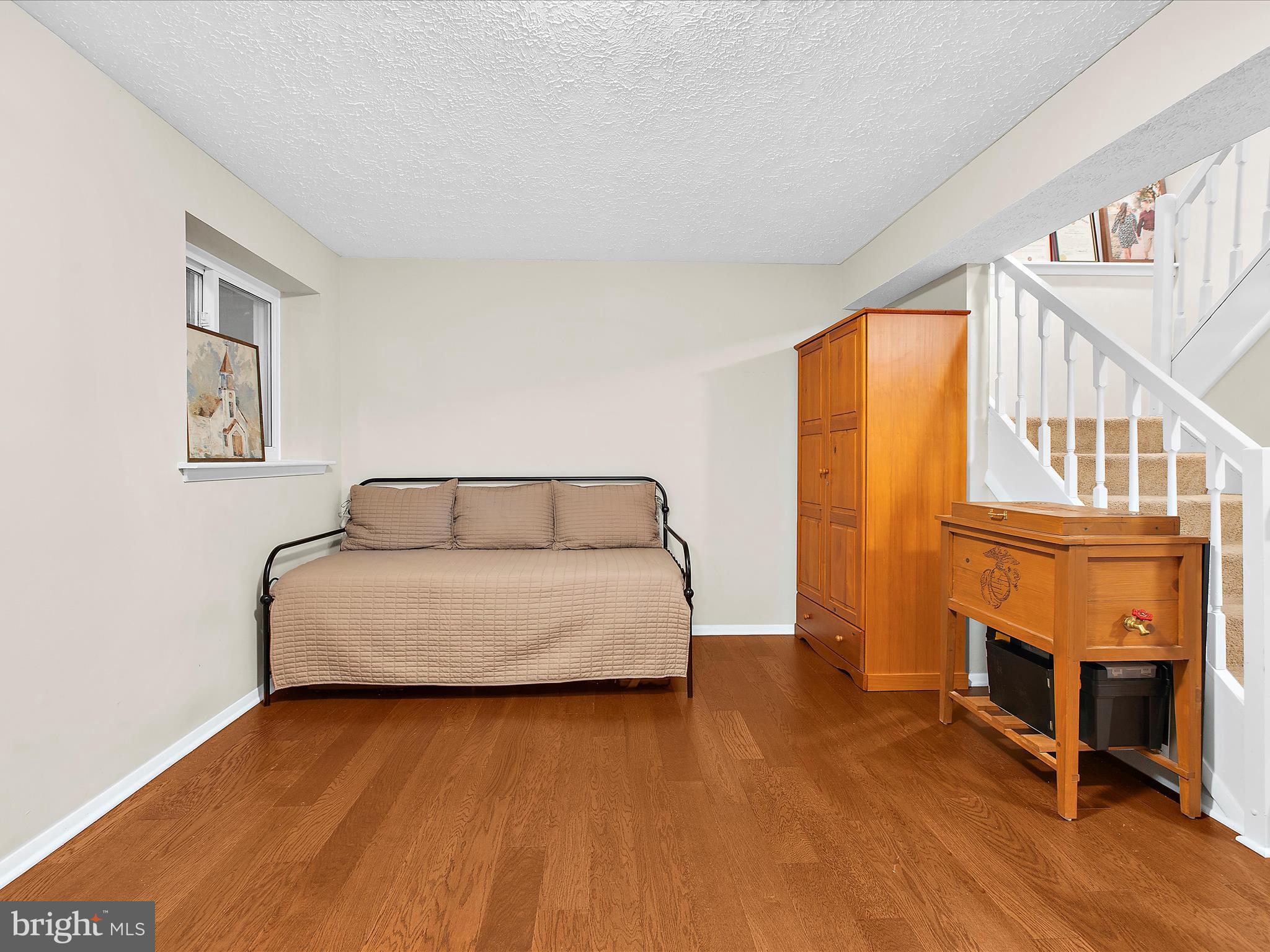 WOODS EDGE TOWNHOME CONDOMINIUMS - Residential