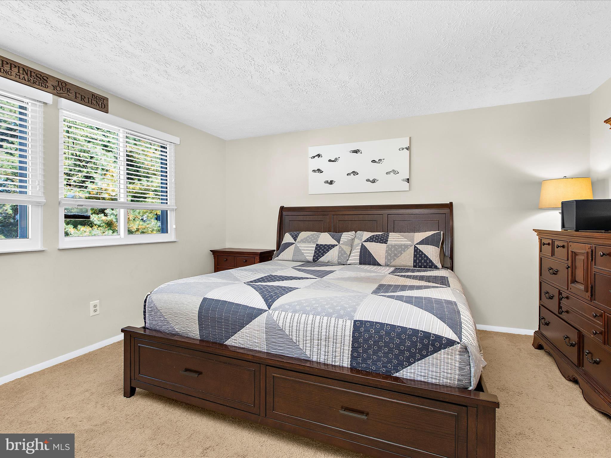 WOODS EDGE TOWNHOME CONDOMINIUMS - Residential