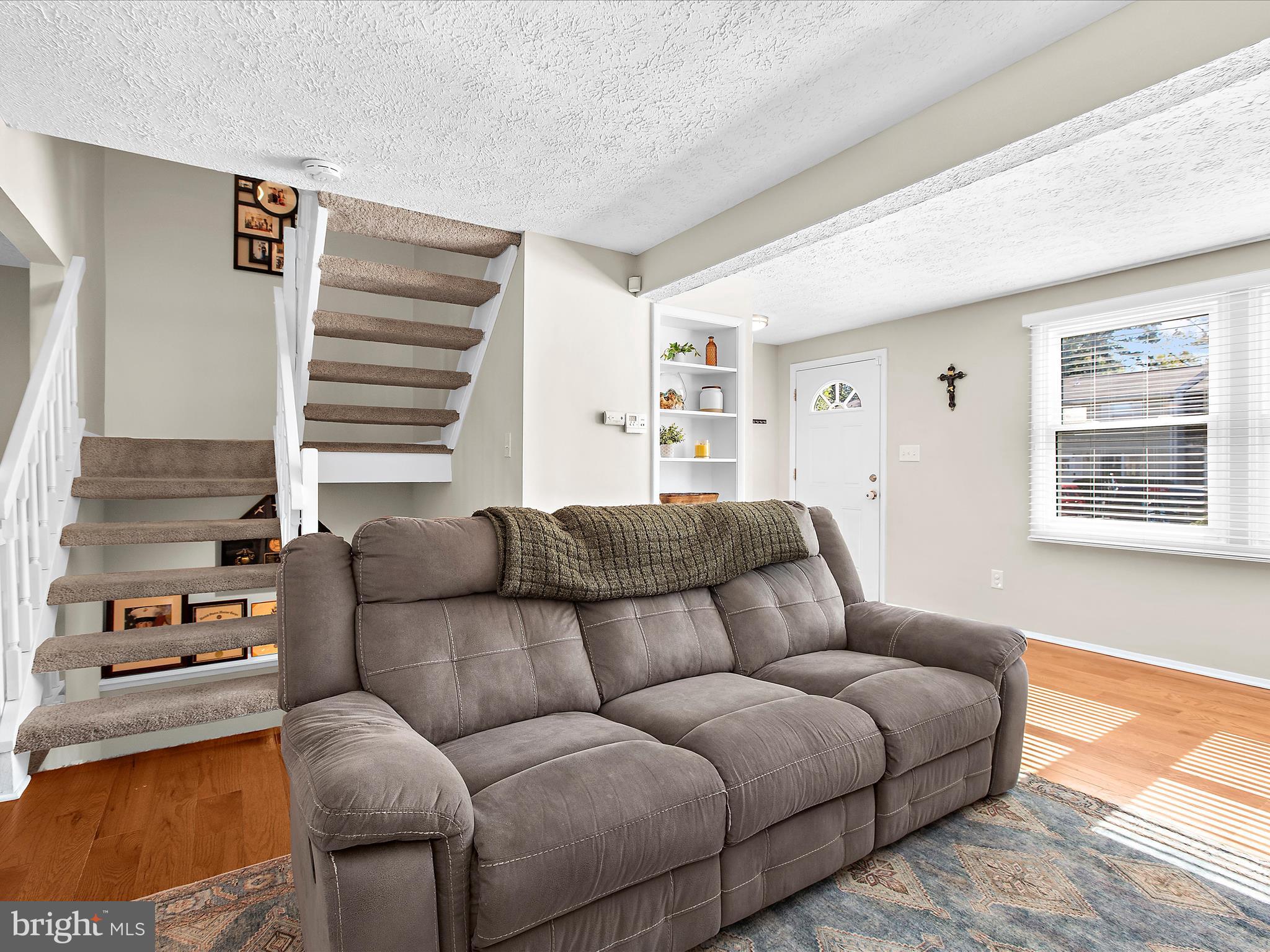 WOODS EDGE TOWNHOME CONDOMINIUMS - Residential