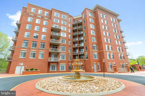 Condo For Rent - 4480 Market Commons Drive #405<br/> FAIRFAX, VA 22033
