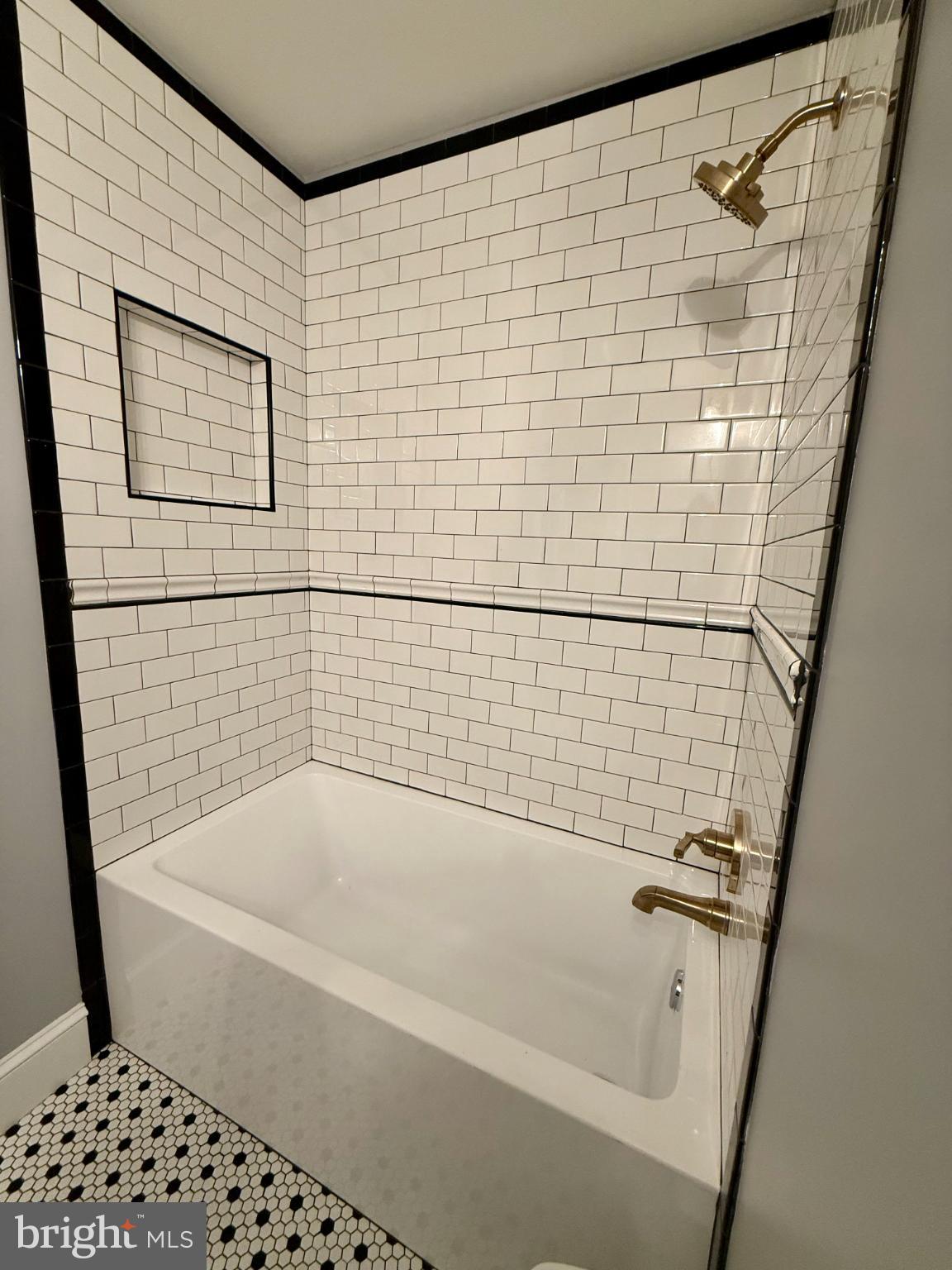 WASHINGTON VILLAGE - Residential