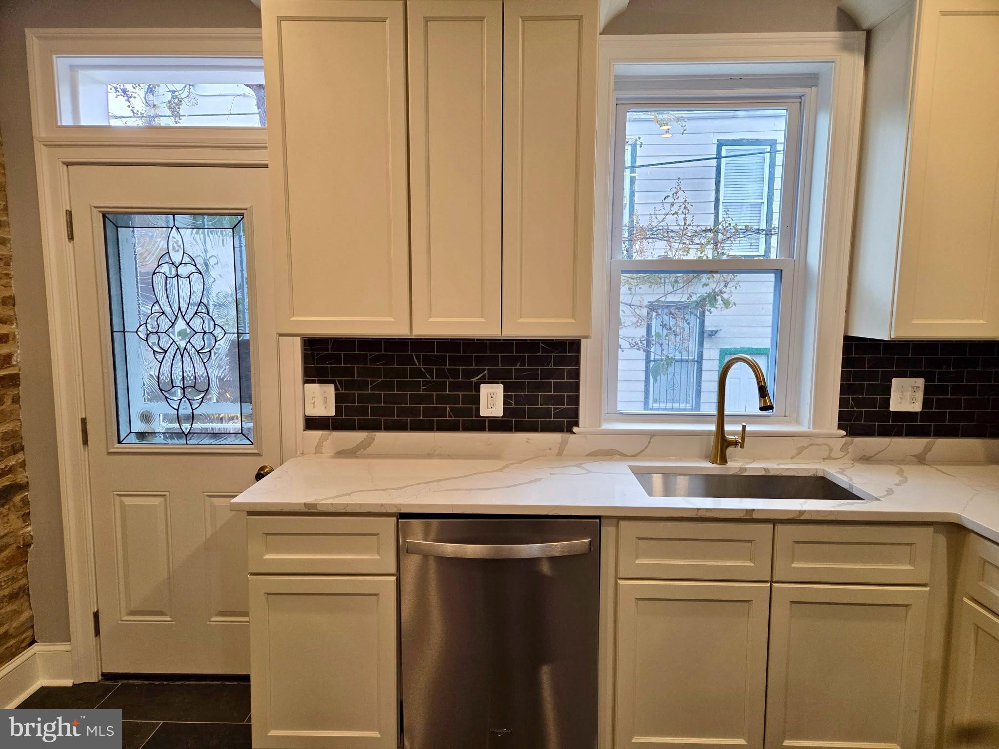 WASHINGTON VILLAGE - Residential