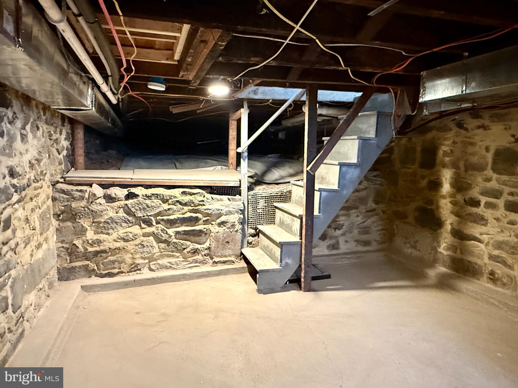 WASHINGTON VILLAGE - Residential