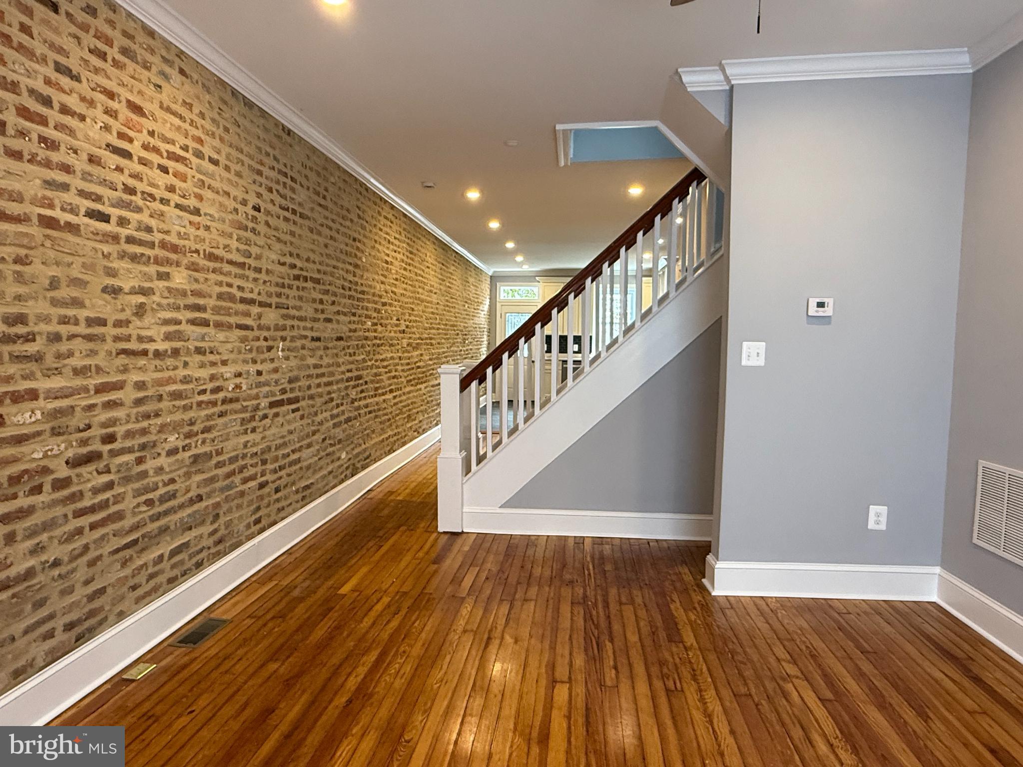 WASHINGTON VILLAGE - Residential