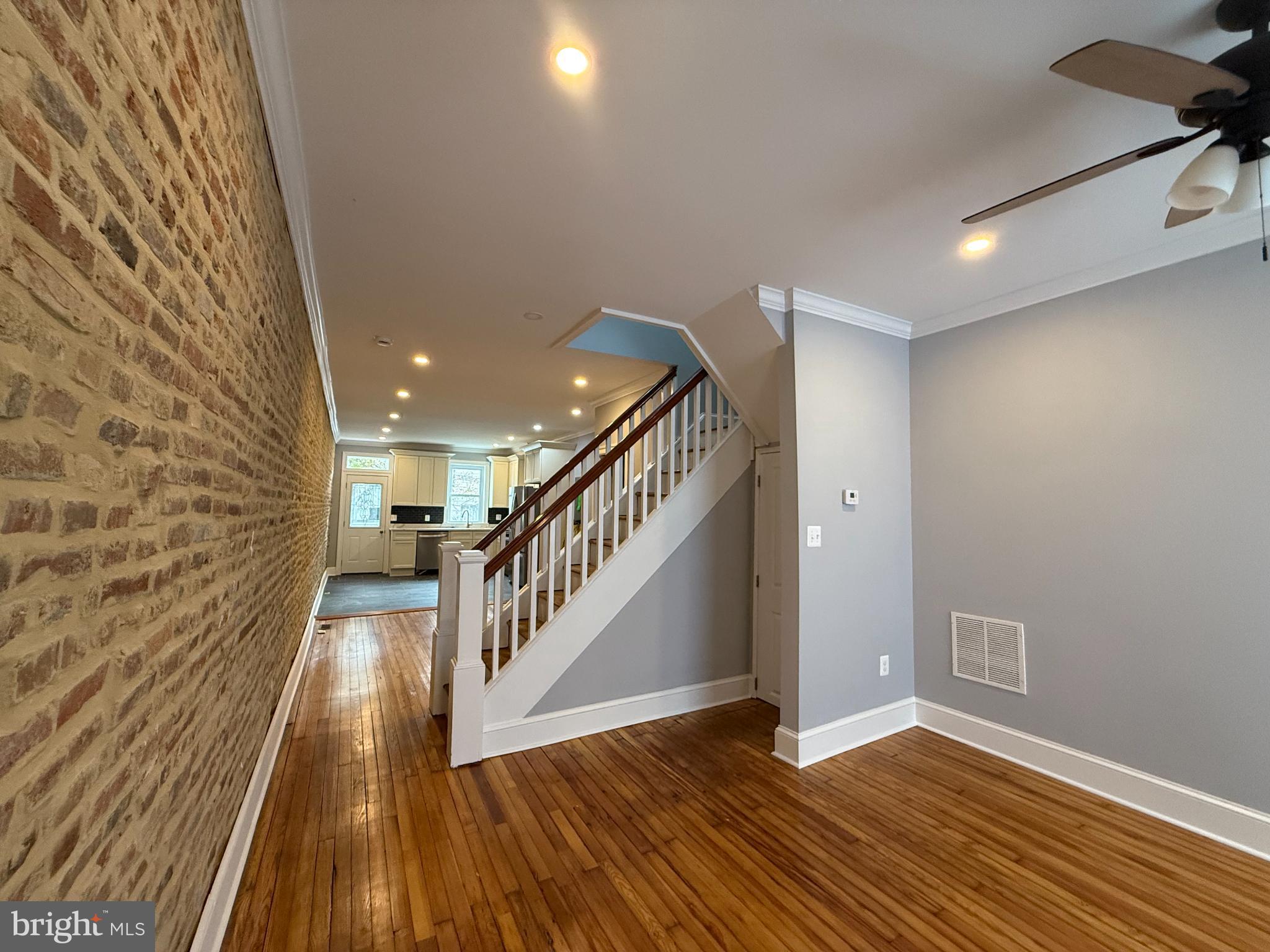 WASHINGTON VILLAGE - Residential