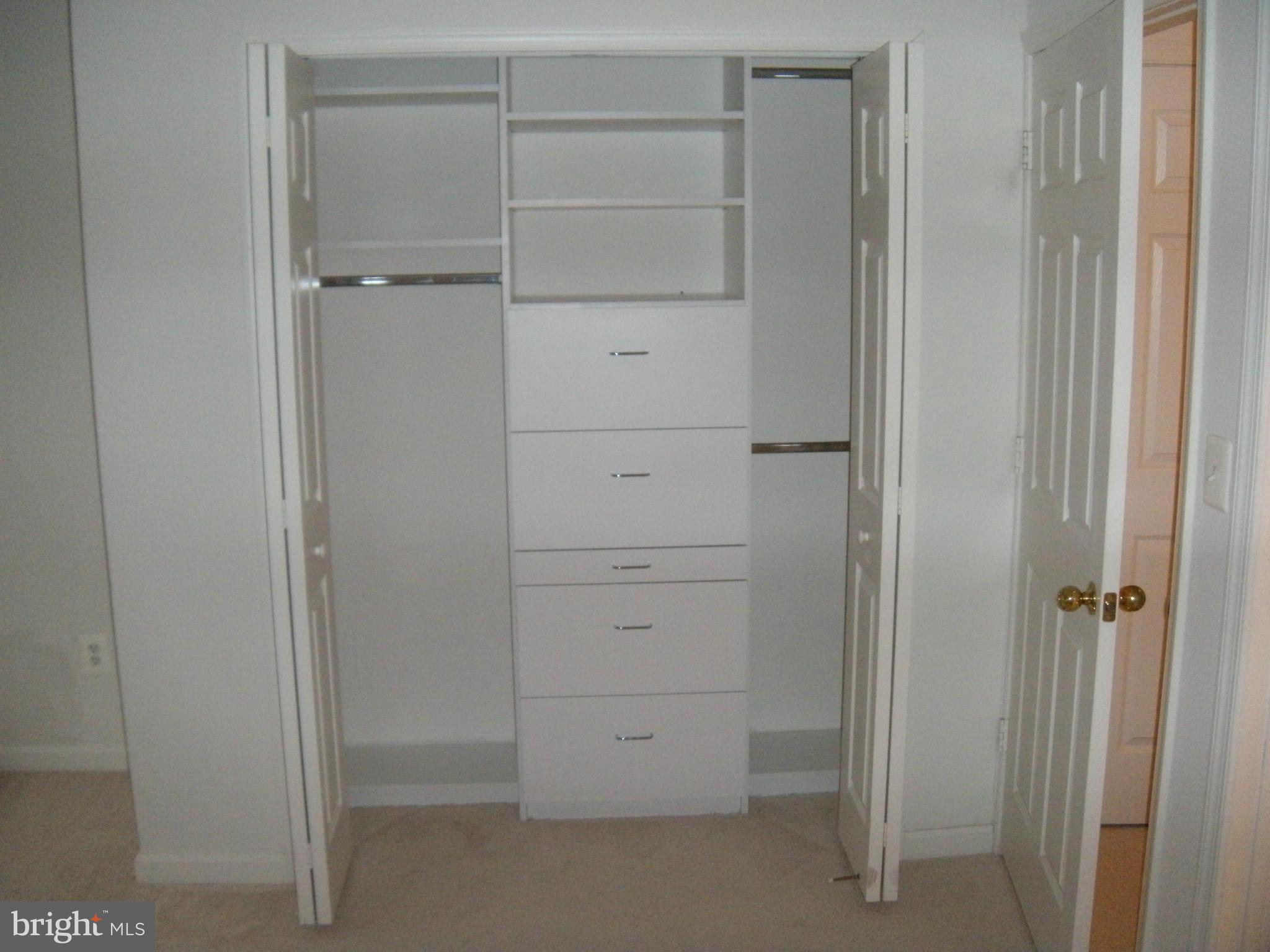 MANORS AT MCNAIR FARMS - Residential Lease