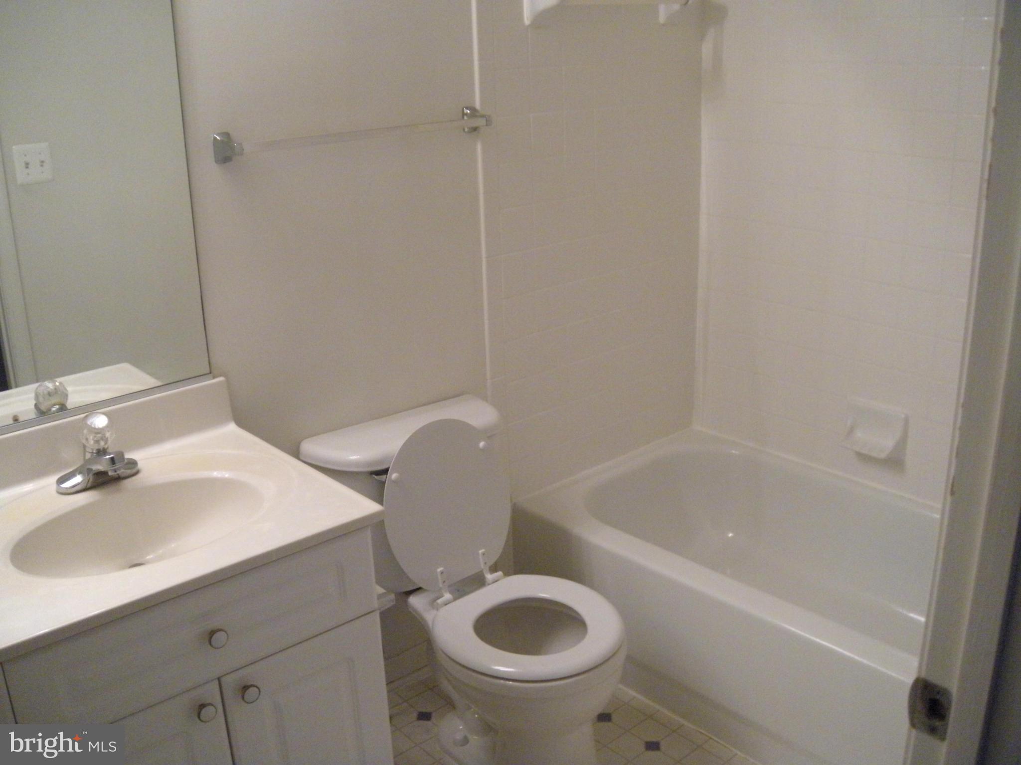 MANORS AT MCNAIR FARMS - Residential Lease