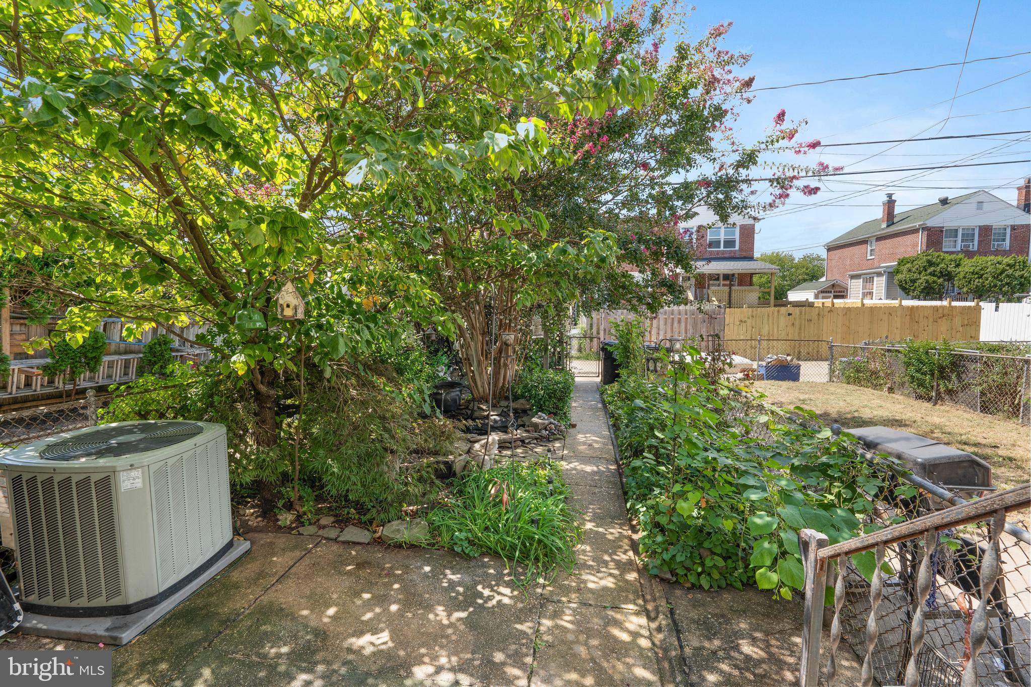 DUNDALK VILLAGE - Residential