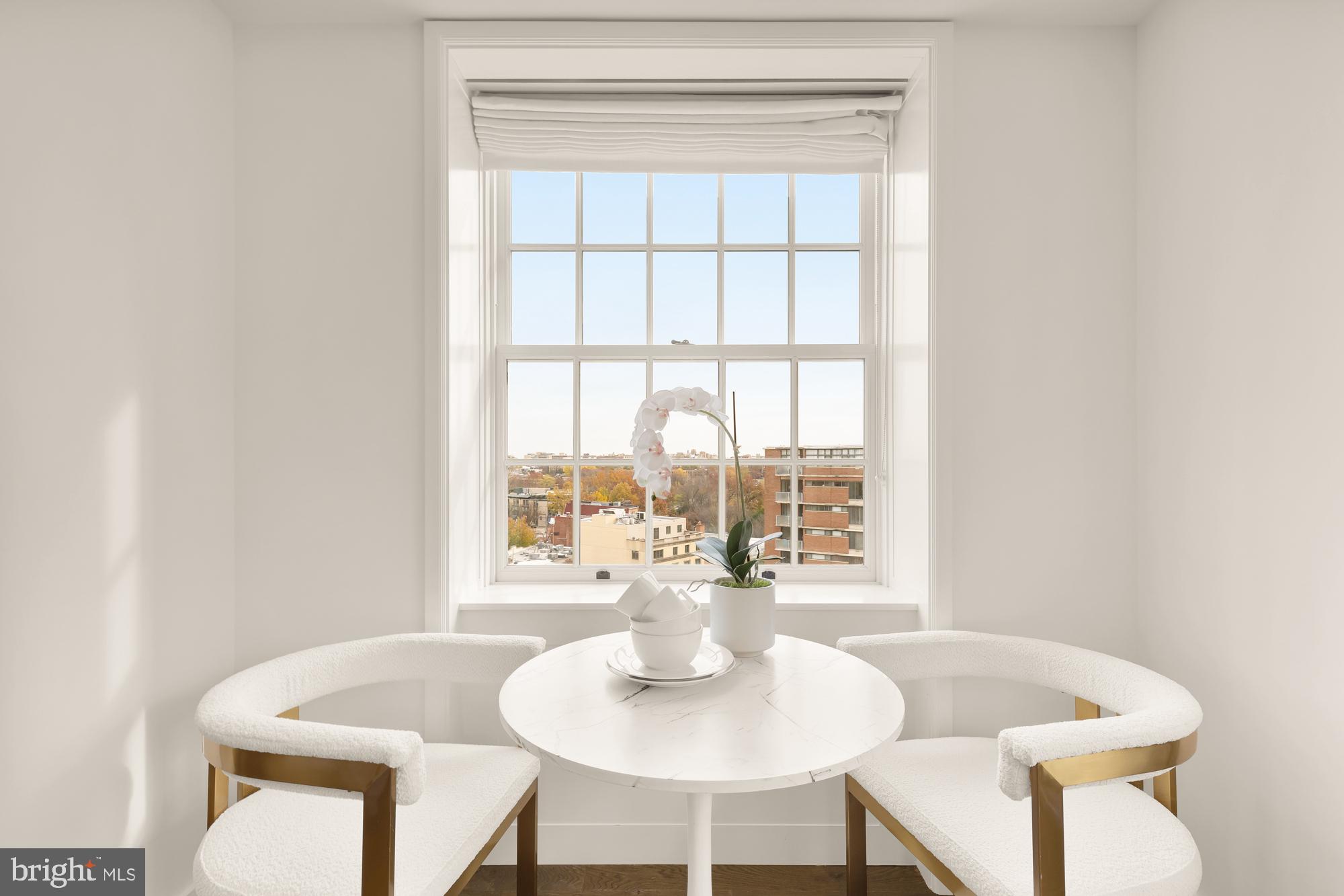 WOODLEY PARK - Residential