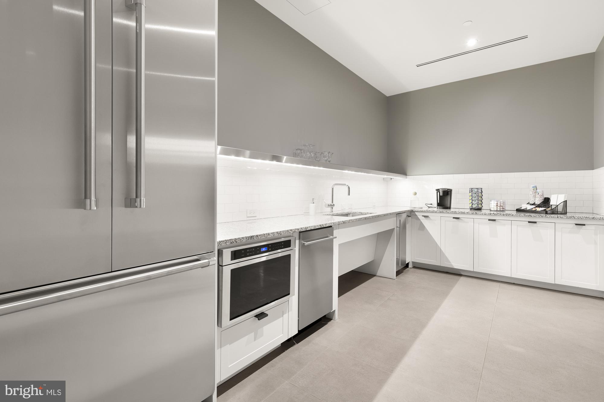 WOODLEY PARK - Residential