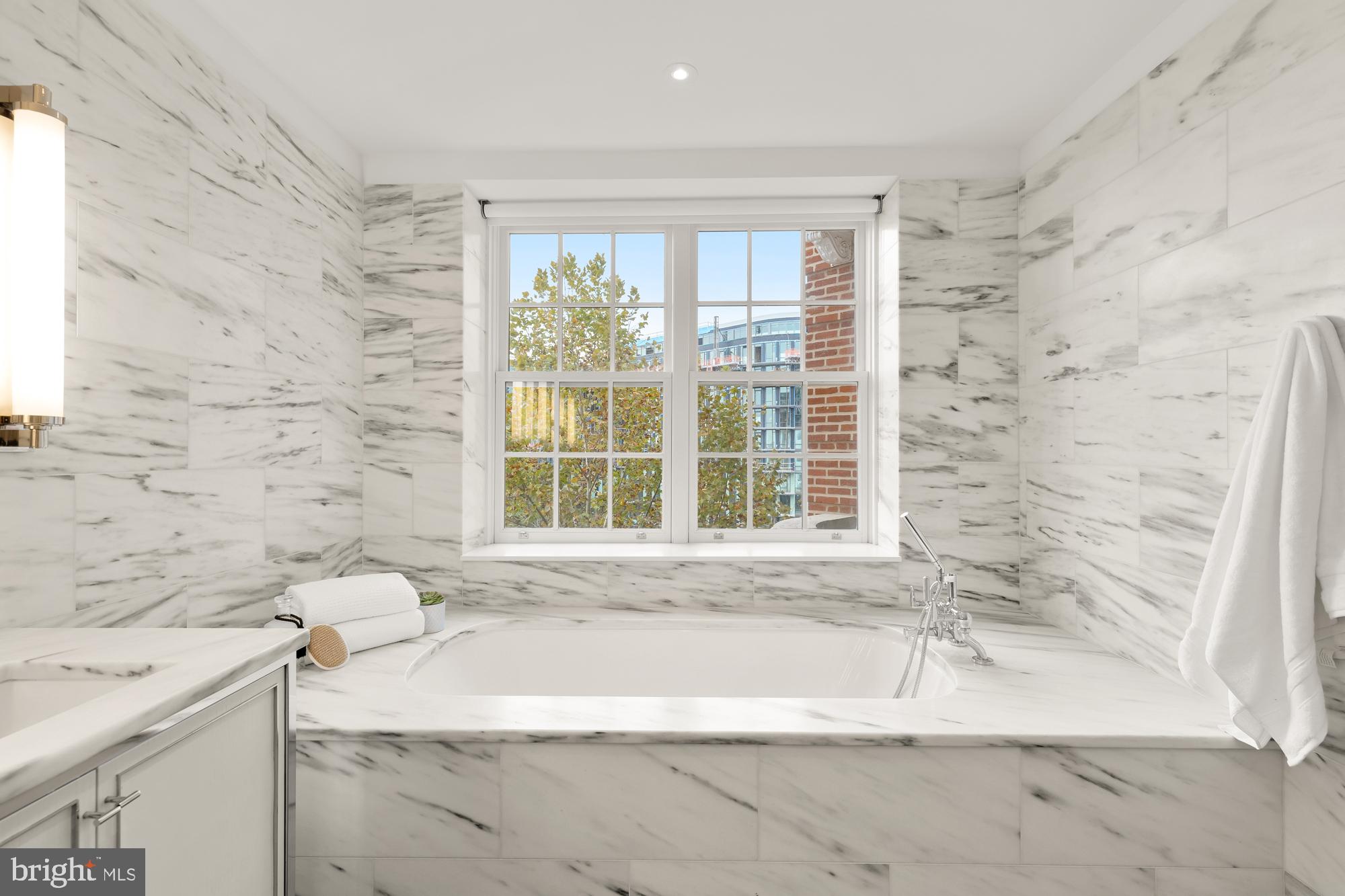 WOODLEY PARK - Residential